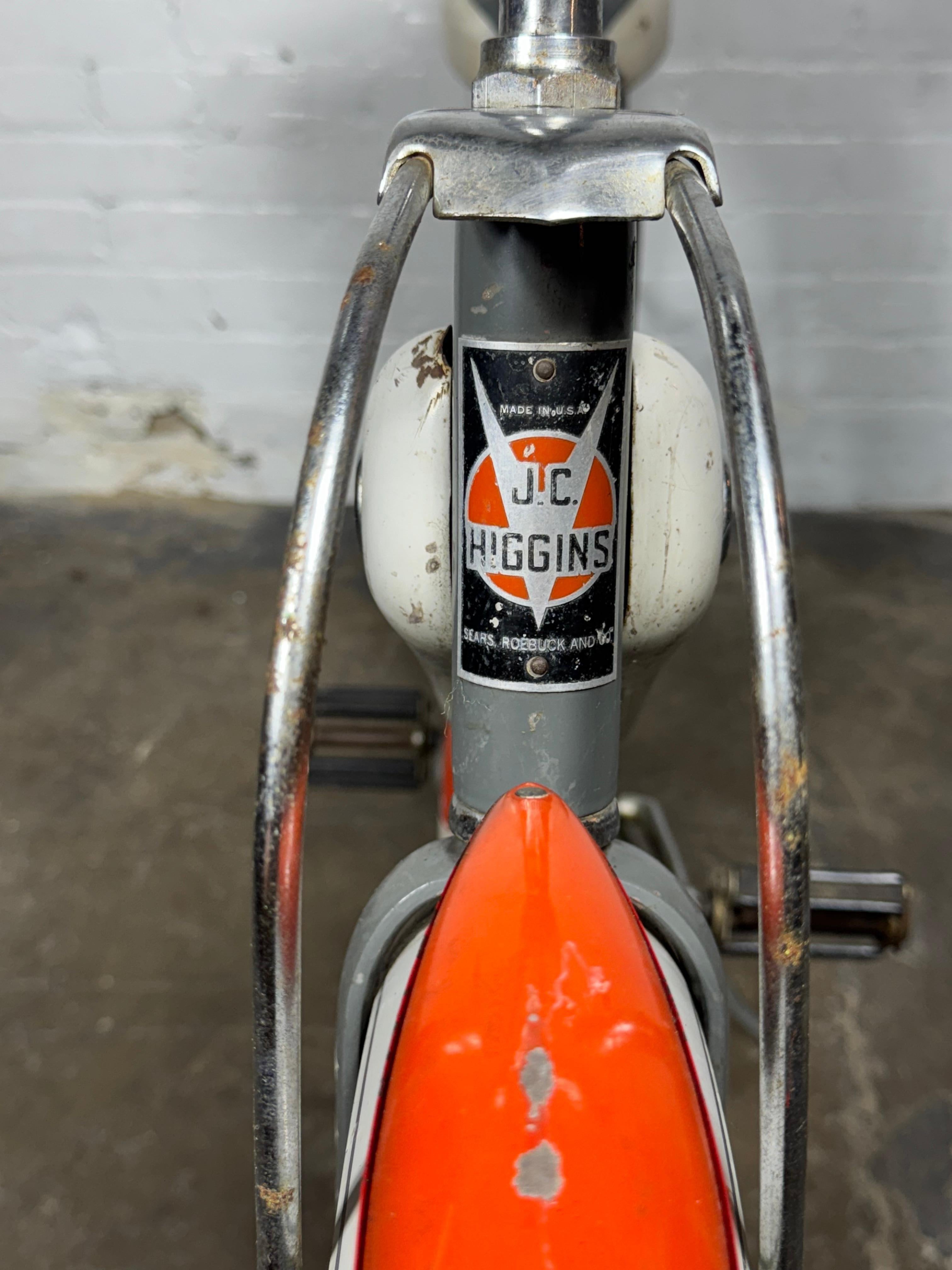 Acier Bicyclette classique à pneus ballon pour dames des années 1930/40 . J.C. Higgins en vente