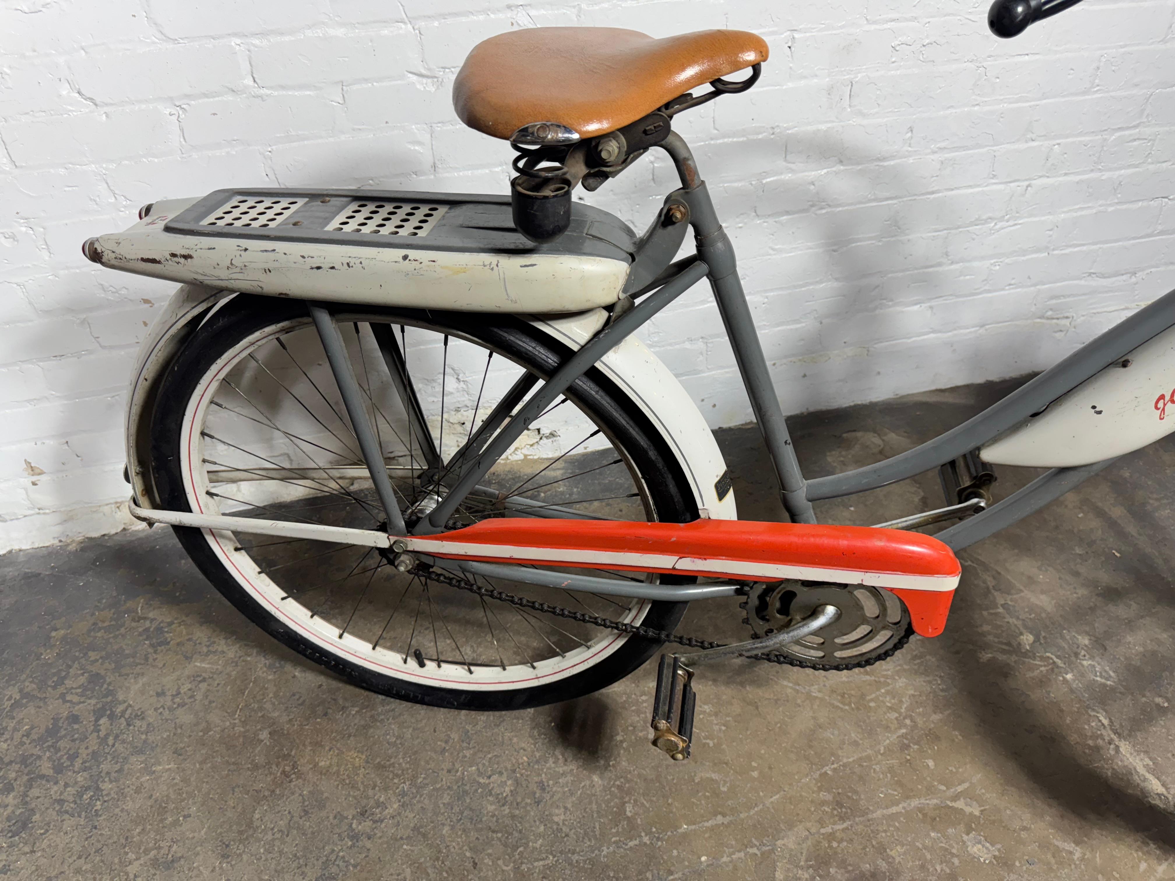 Bicyclette classique à pneus ballon pour dames des années 1930/40 . J.C. Higgins en vente 2