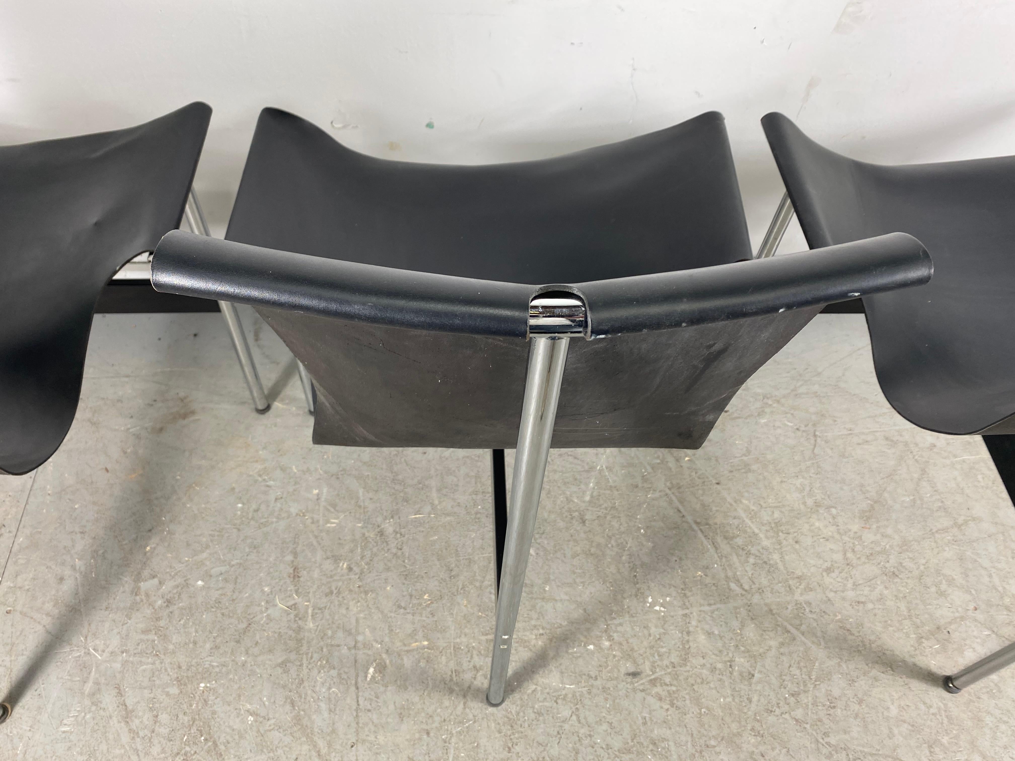 Classic 1960s Laverne T-Chair by Katavolos, Littell and Kelley In Good Condition In Buffalo, NY