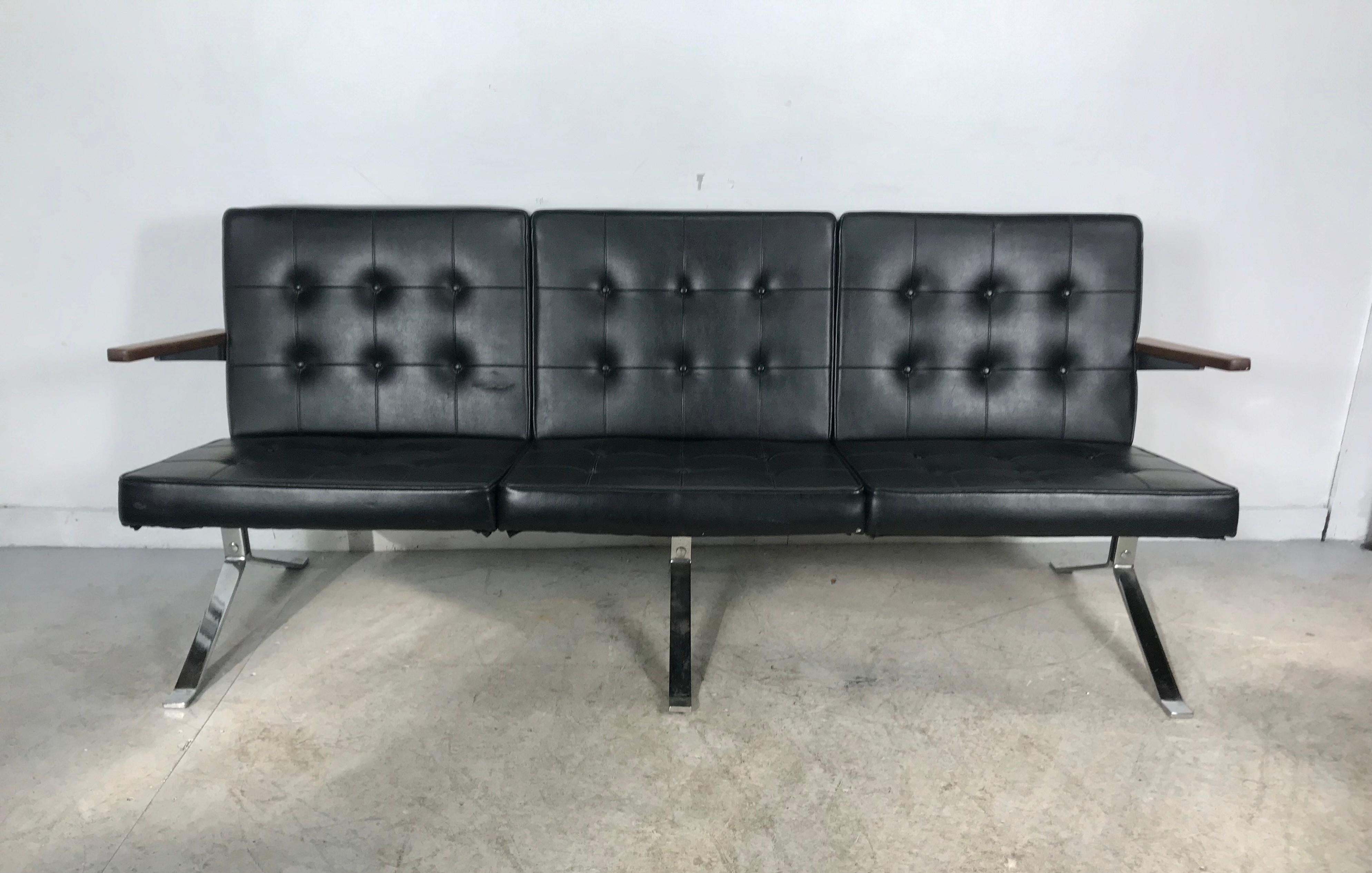 Mid-Century Modern Classic 1960s Modernist Black and Chrome Bench Sette', after Arne Norell For Sale