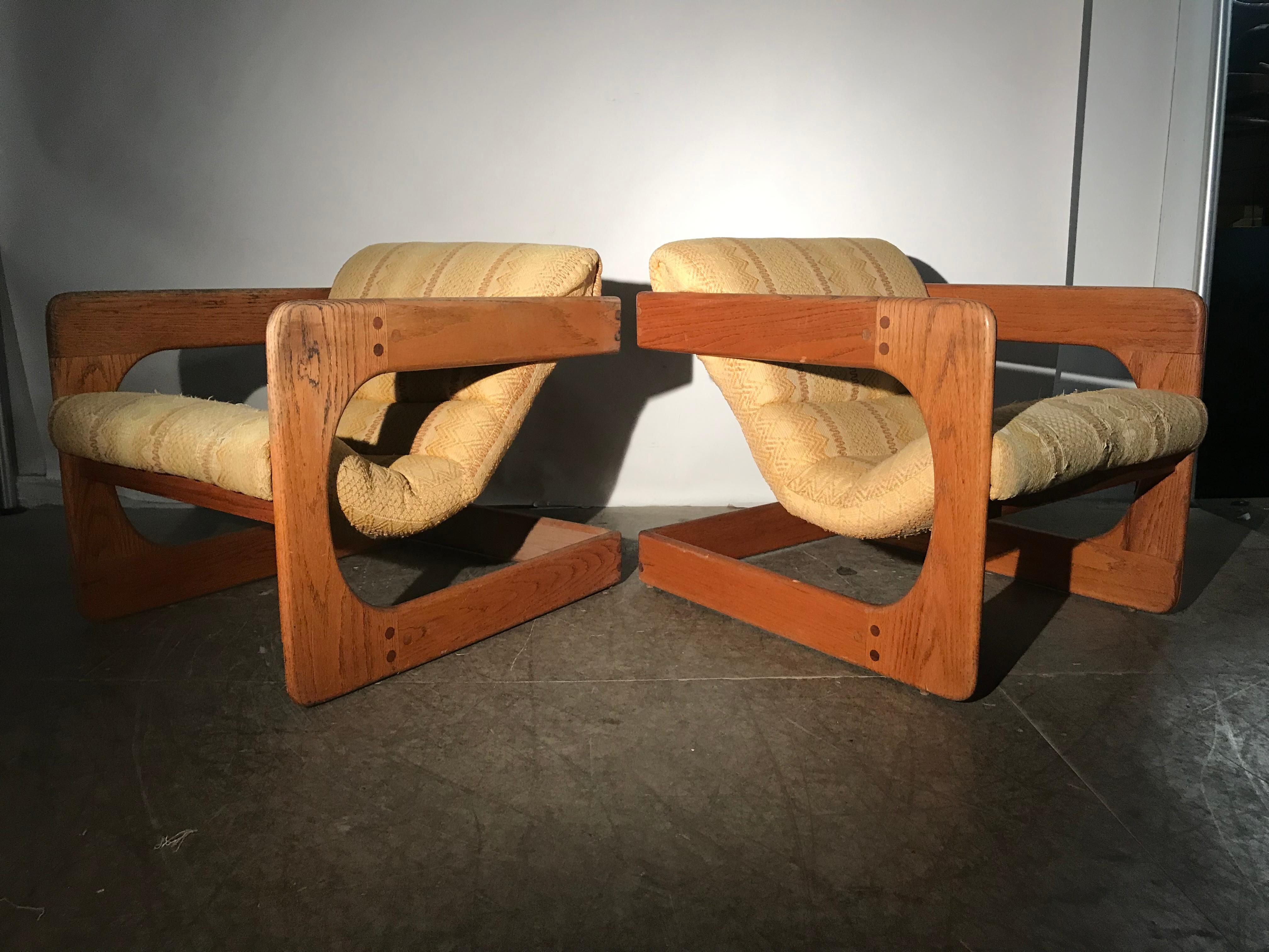 Mid-Century Modern Classic 1970s Cantilvered Lounge Chairs by Lou Hodges, California Design Group