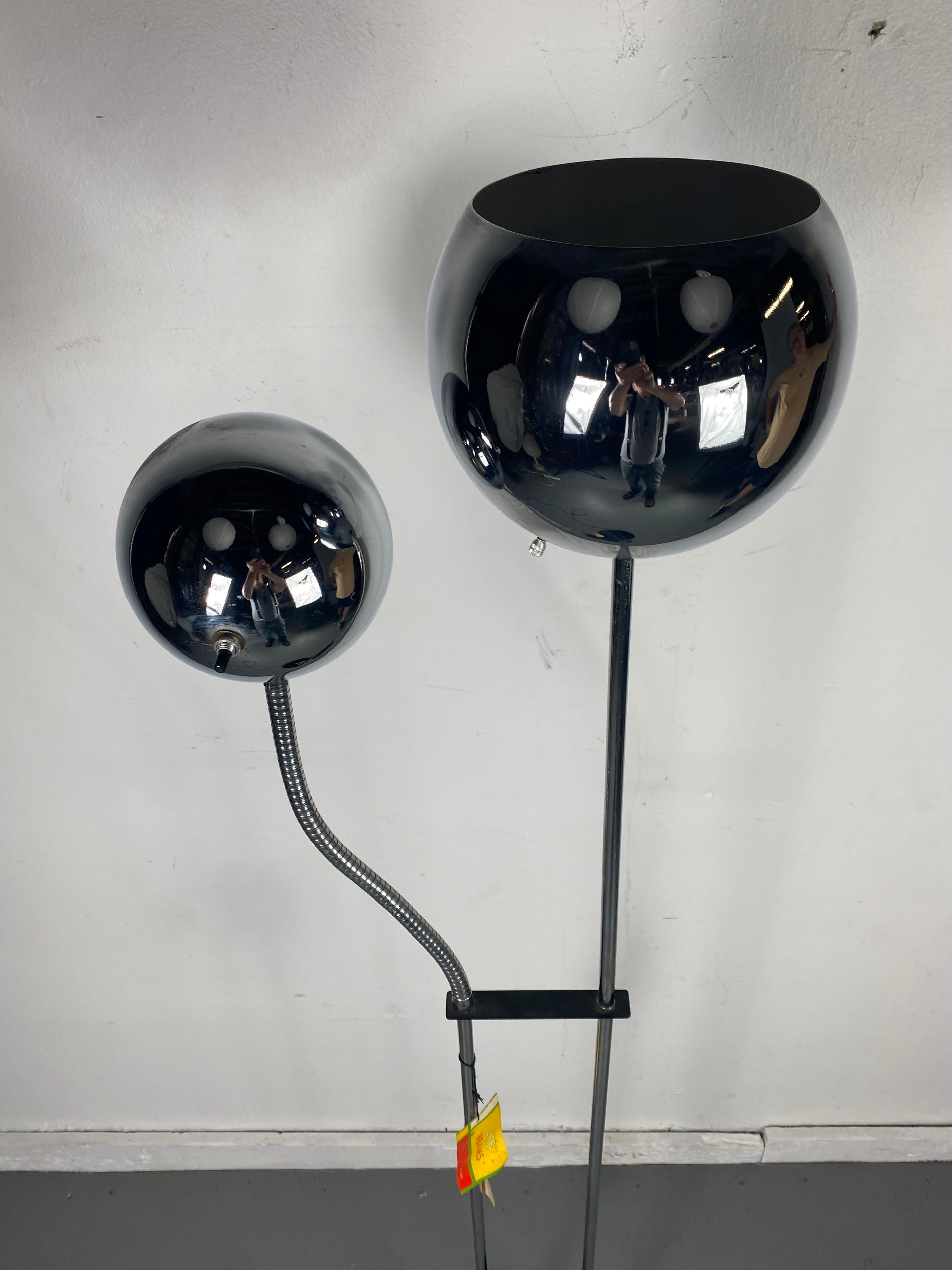 North American Classic 1970s Double Eye-Ball Chrome Floor Lamp by Lite Beams, After Sonneman For Sale