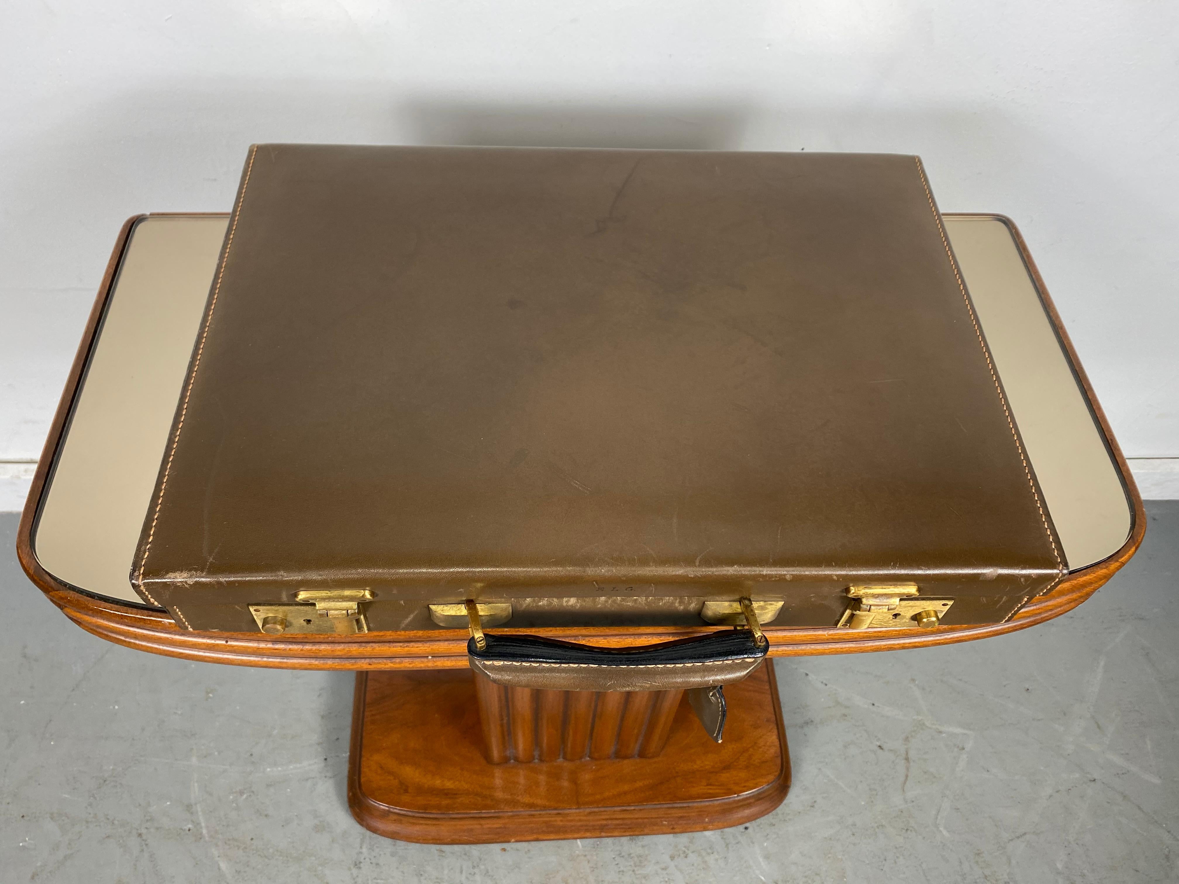 Mid-Century Modern Porte-documents classique en cuir Gucci des années 1970, fabriqué en Italie en vente
