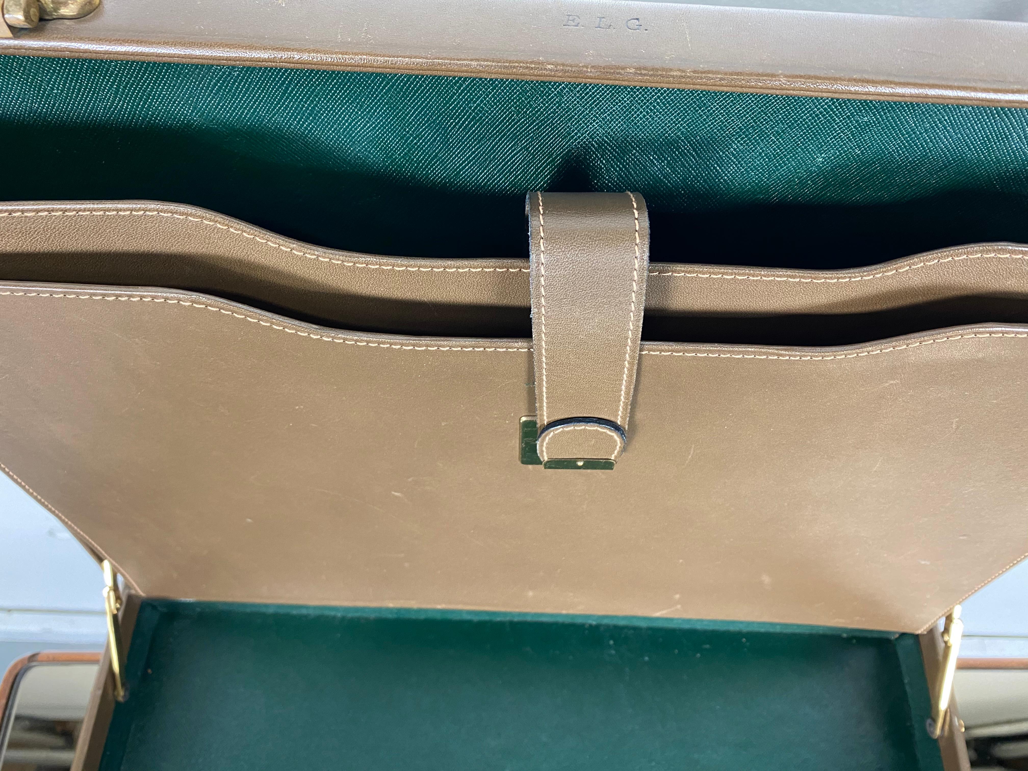 Mid-Century Modern Classic 1970s Gucci Leather Brief Case, Made in Italy For Sale