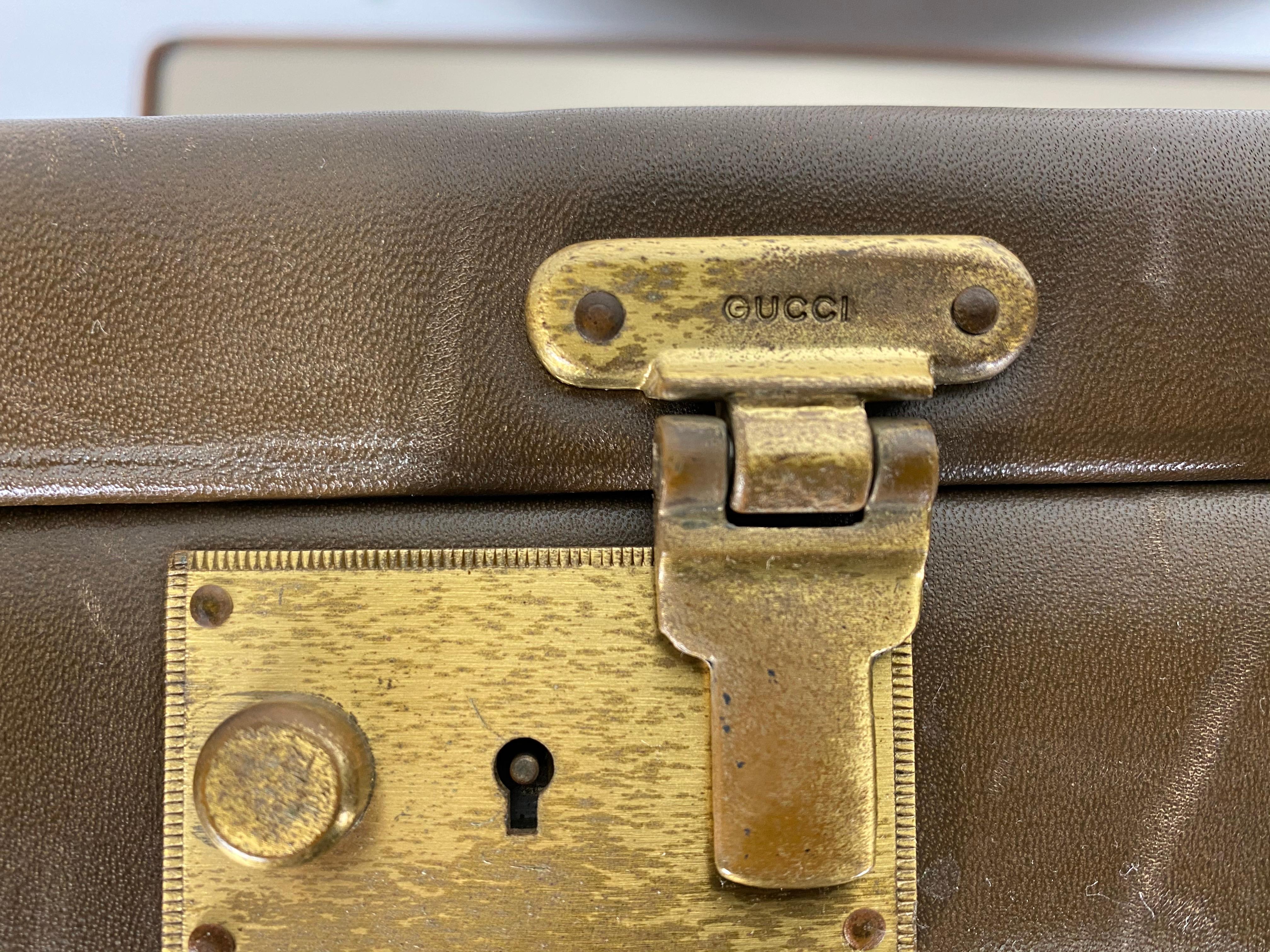 Classic 1970s Gucci Leather Brief Case, Made in Italy In Good Condition For Sale In Buffalo, NY