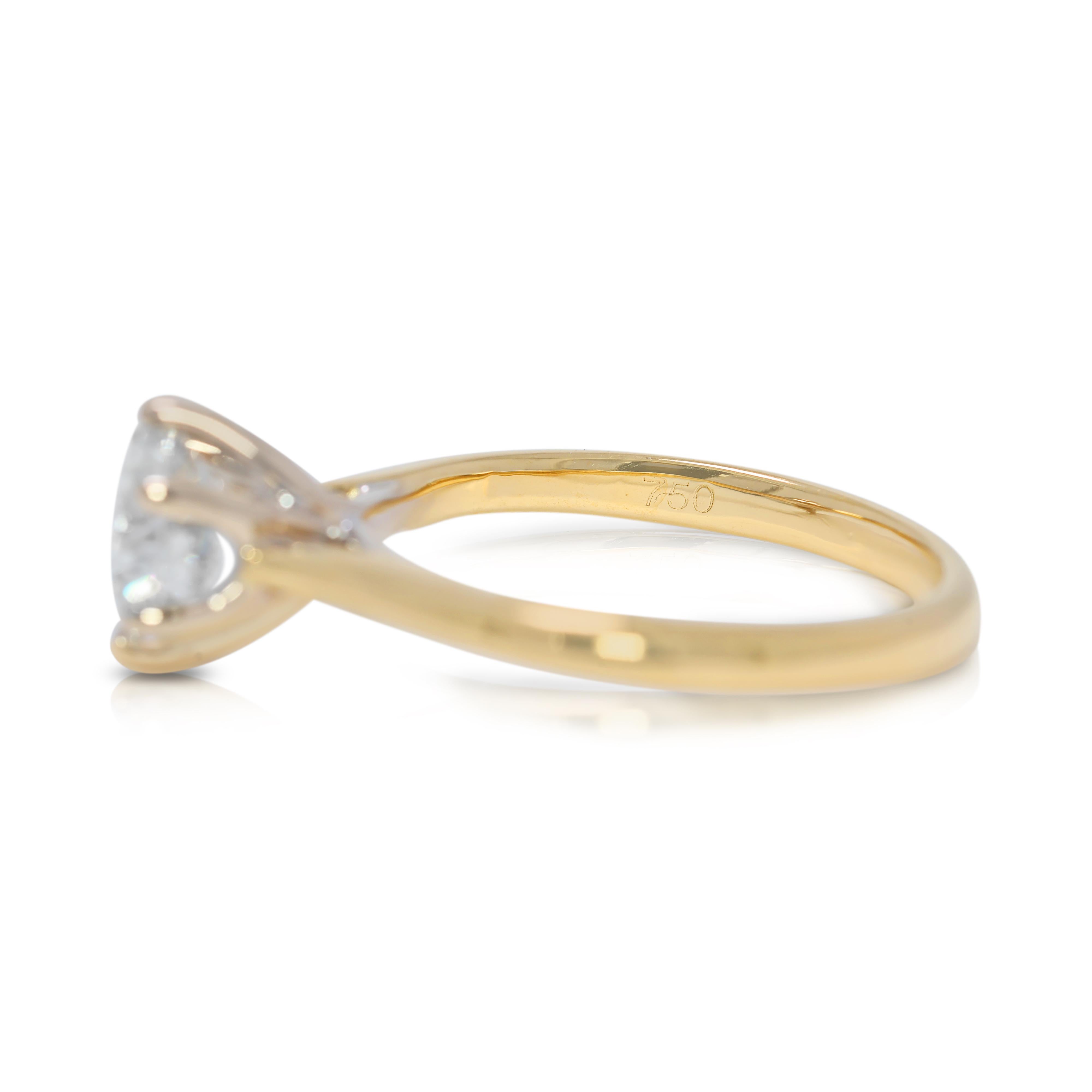 Round Cut Classic 1ct Natural Diamond Solitaire Ring in 18K Yellow Gold For Sale