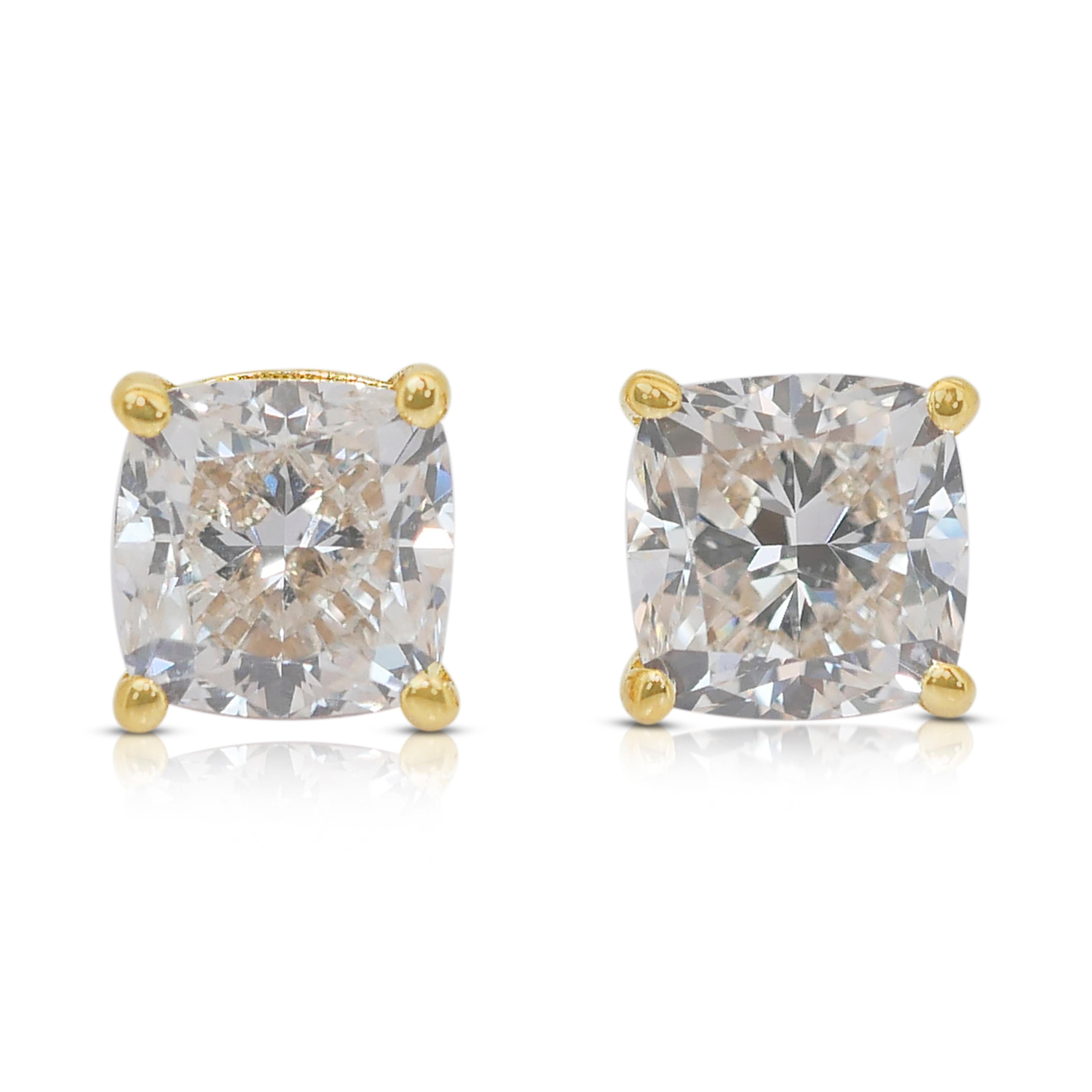 Orecchini classici con diamanti da 3,02 carati in oro giallo 18 carati - certificati IGI in vendita 4