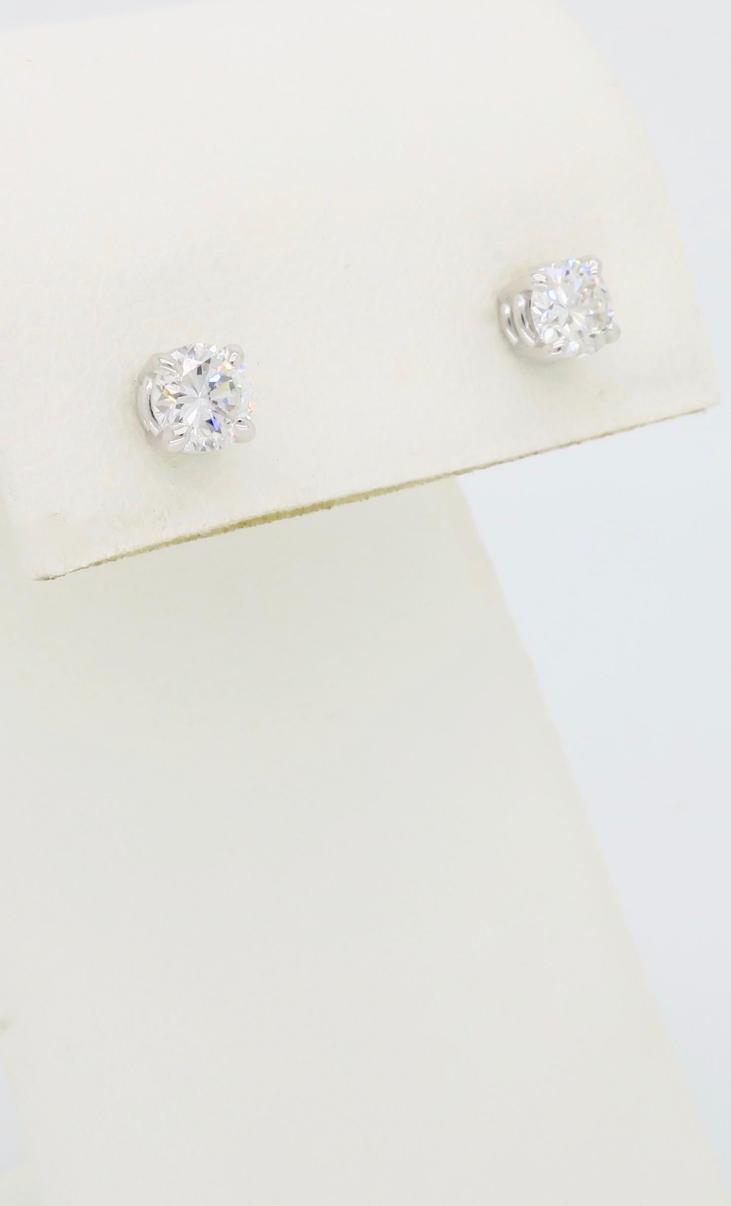 Women's or Men's Classic 4-Prong Round Diamond Stud Earrings