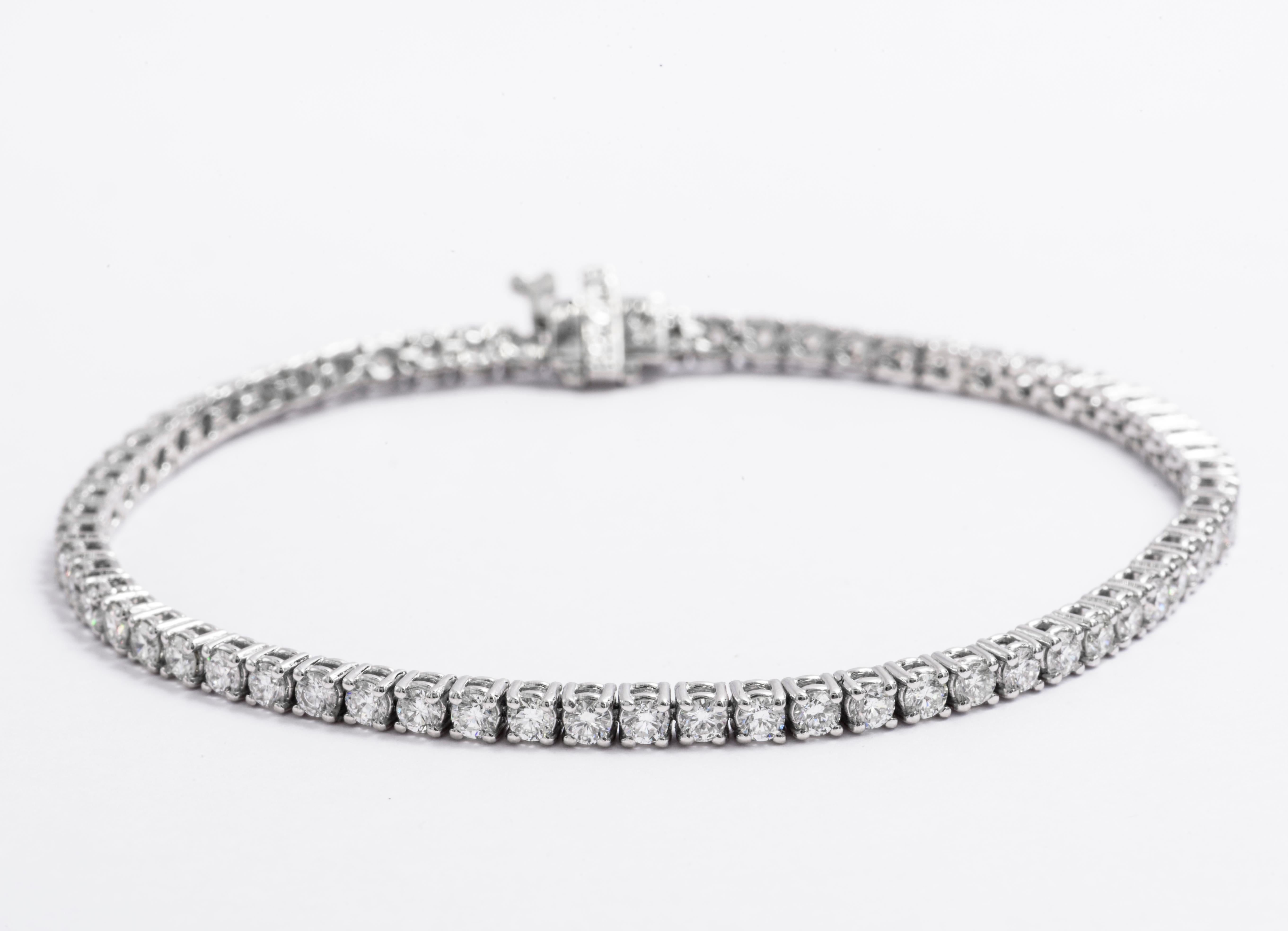 Round Cut Classic 4.00 Carat Diamond Tennis Bracelet 