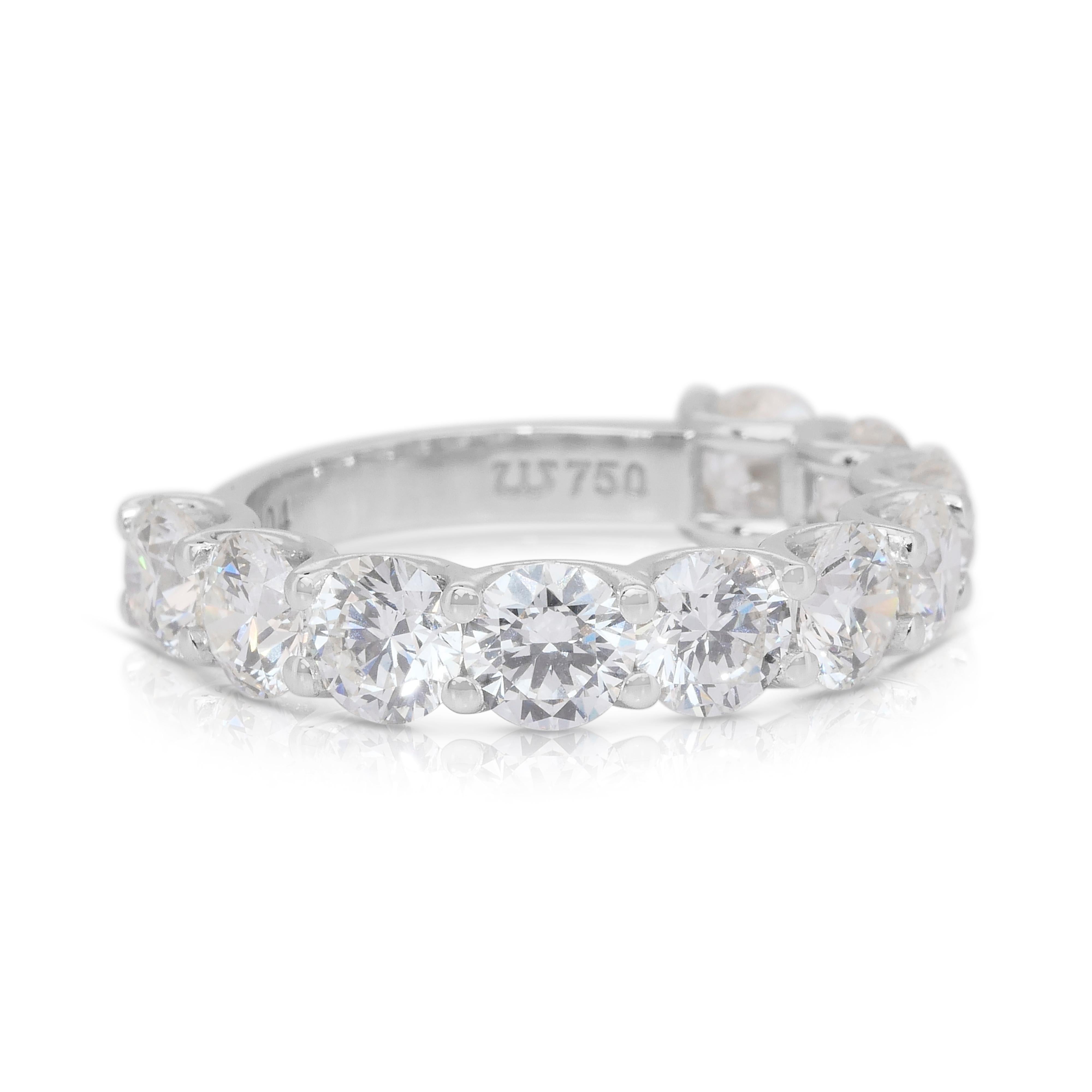 Taille ronde Bague classique en or blanc 18k avec 4.11ct de diamants - Certifiée IGI en vente