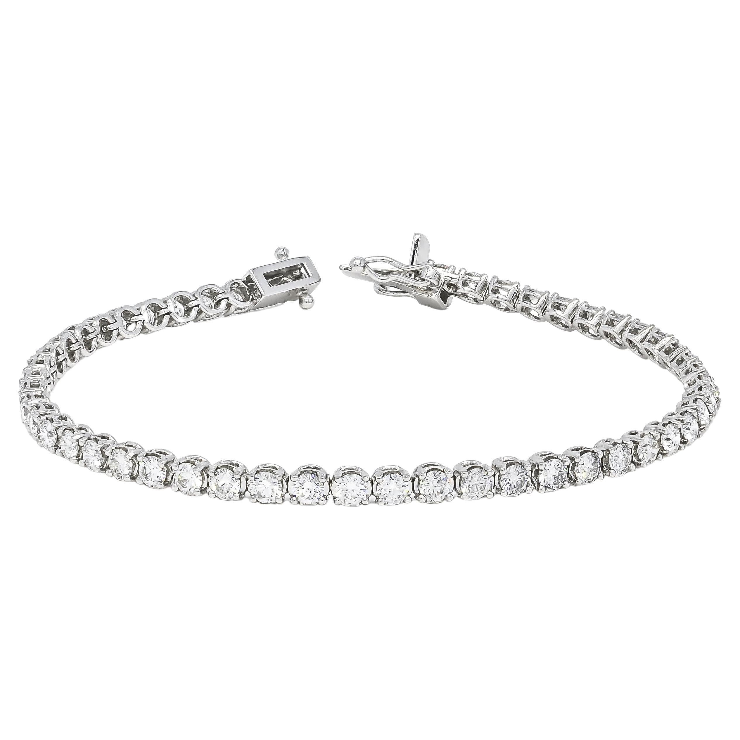 Classic 5.00 Carat Four Prong Tennis Bracelet in 18k White Gold Natural Diamonds For Sale