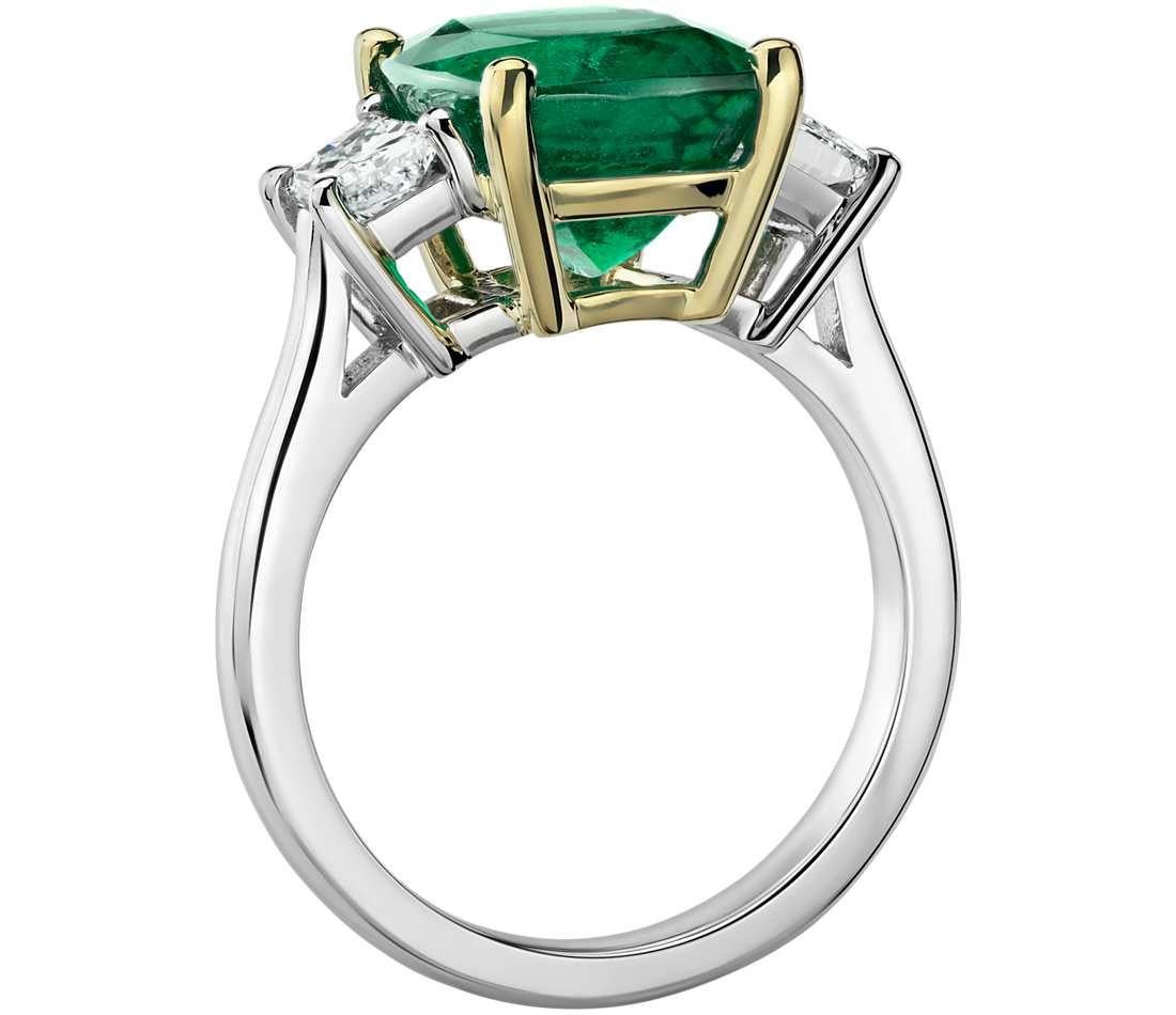 Aesthetic Movement Classic 5.29 Carat Emerald Cushion Cut Diamond Three-Stone 18 Karat Gold Ring For Sale