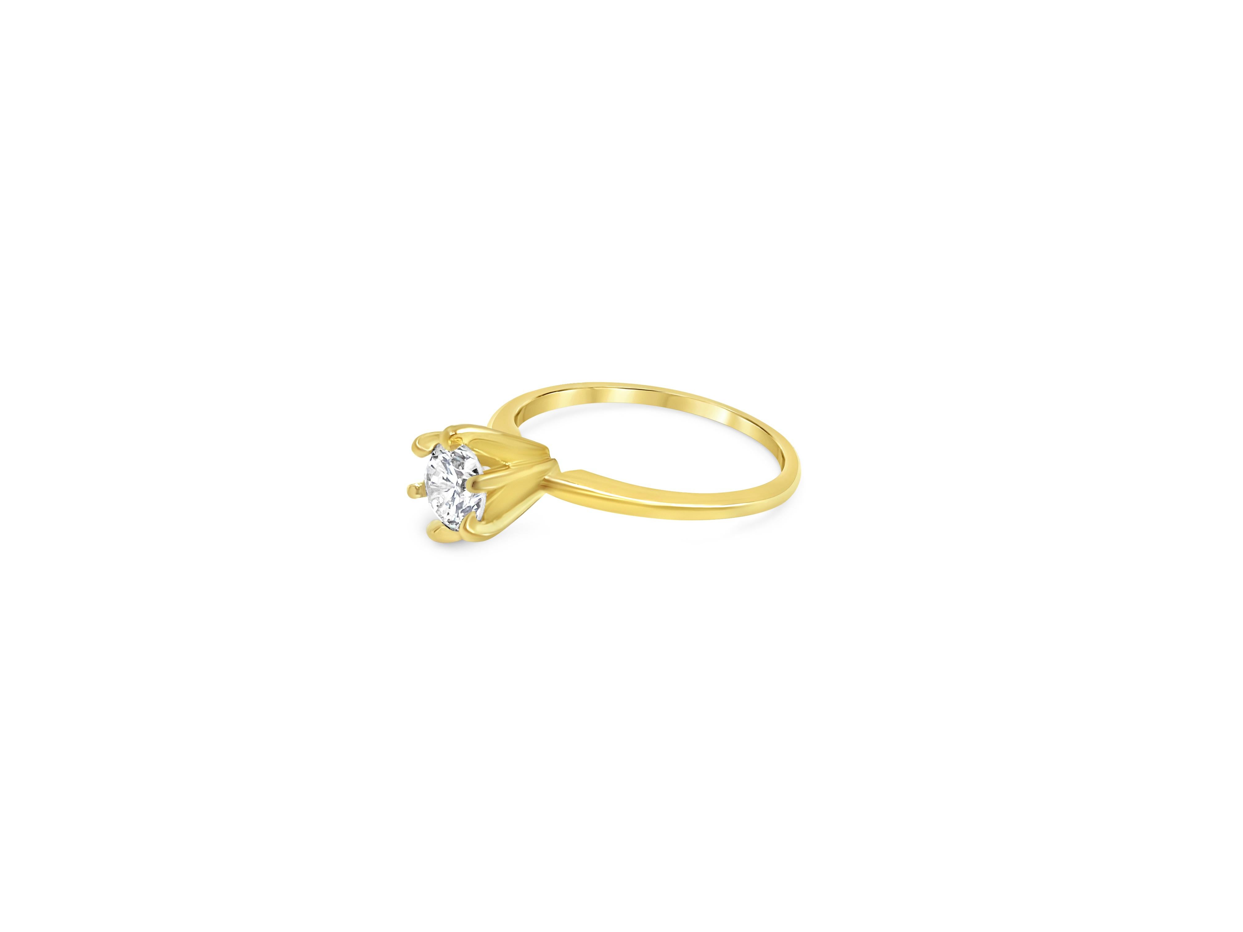 Klassischer 7/10 Karat Diamant Solitär Verlobungsring Damen im Angebot