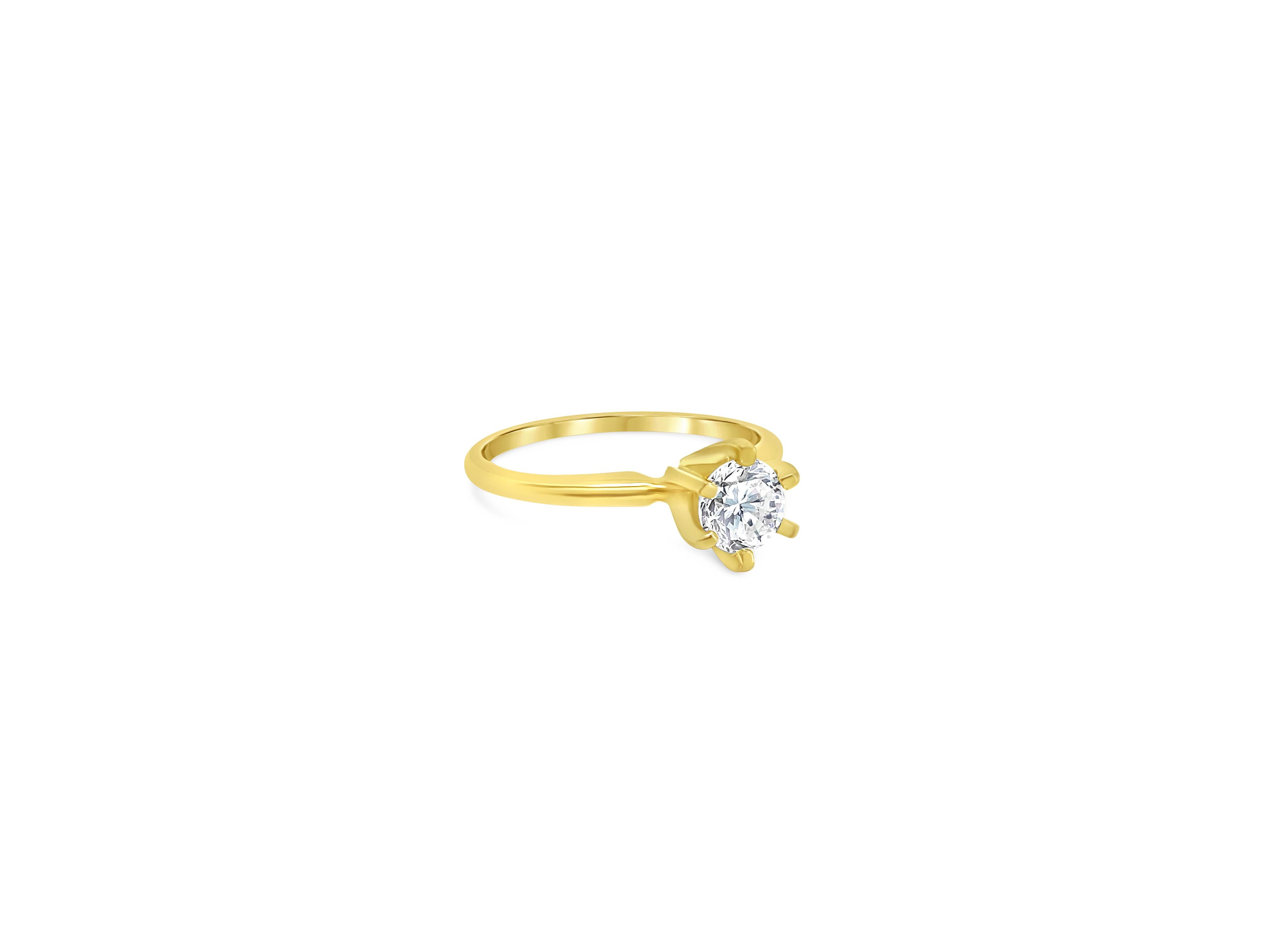 Klassischer 7/10 Karat Diamant Solitär Verlobungsring im Angebot 1