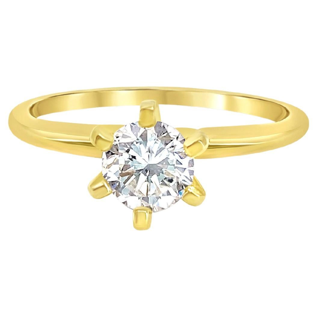 Anillo de compromiso solitario con diamante clásico de 7/10 quilates