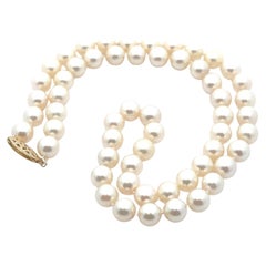 Collana classica di perle coltivate da 7-7,5 mm con chiusura in oro giallo 14k
