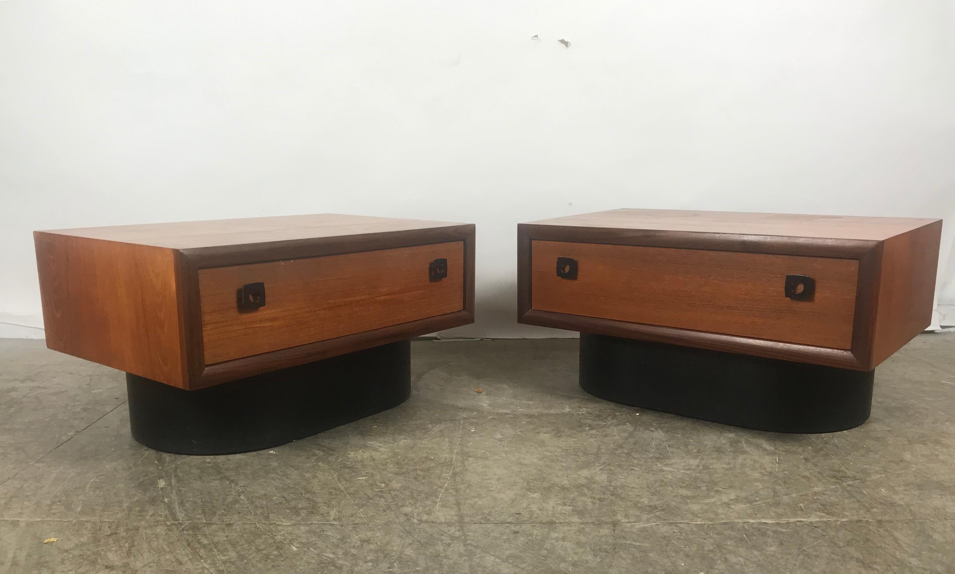 Late 20th Century Classic 1970s Teak and Leather Wrapped Stands/End Tables by Rs Assocciates
