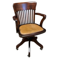 Classic adjustable office chair with leather seat
