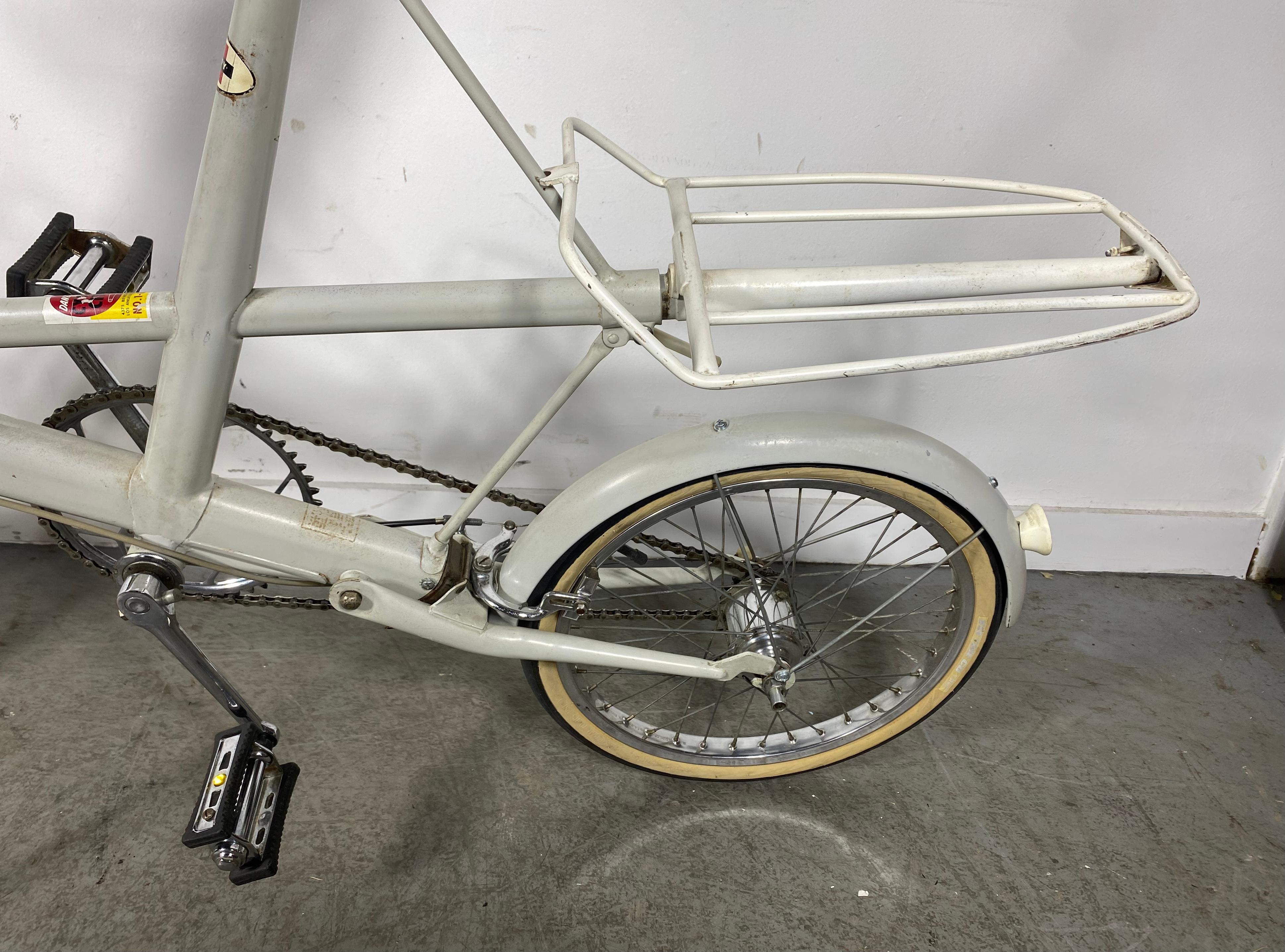 Bicyclette Classic Alex Moulton à 4 vitesses, design moderniste en vente 5