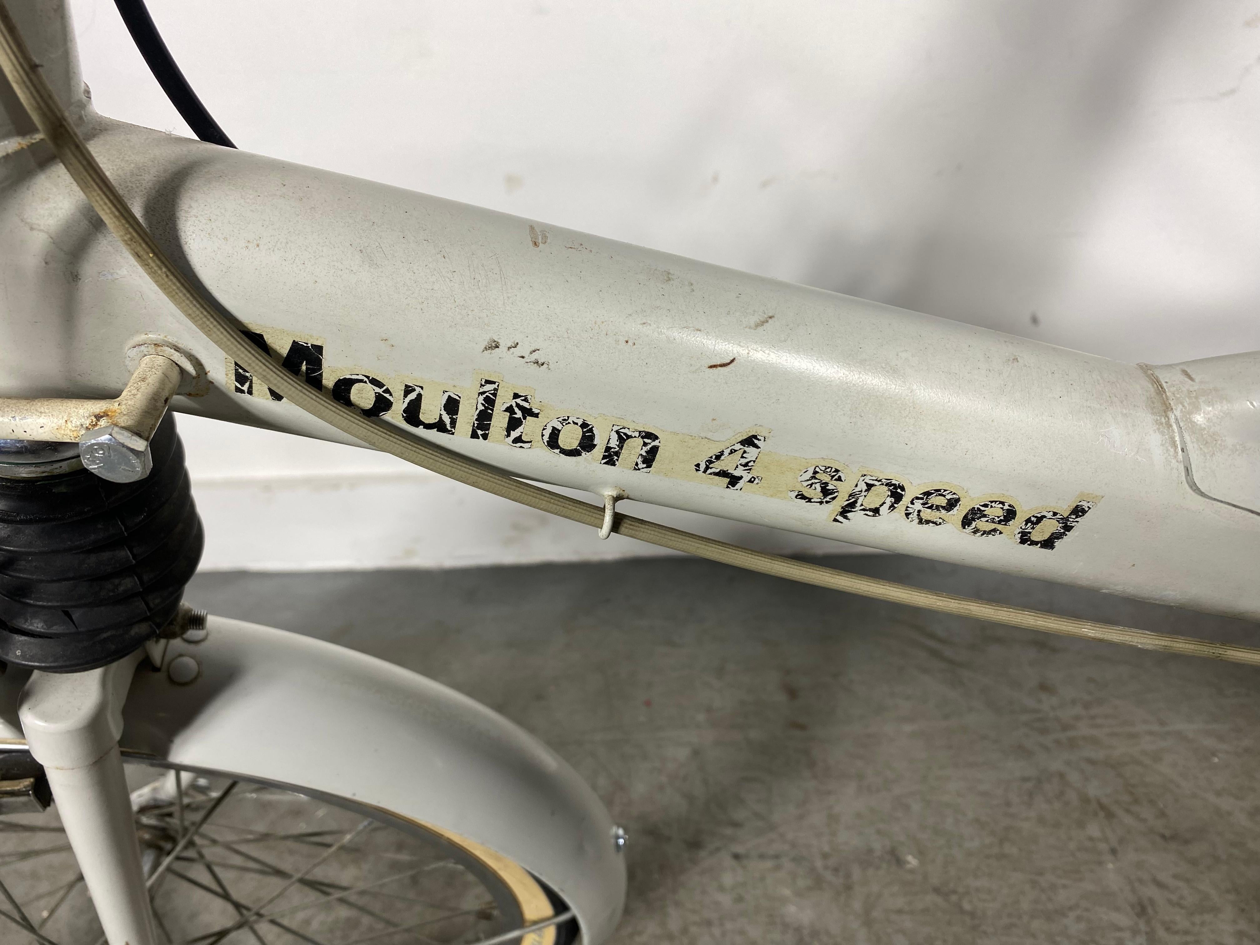 Bicyclette Classic Alex Moulton à 4 vitesses, design moderniste en vente 7