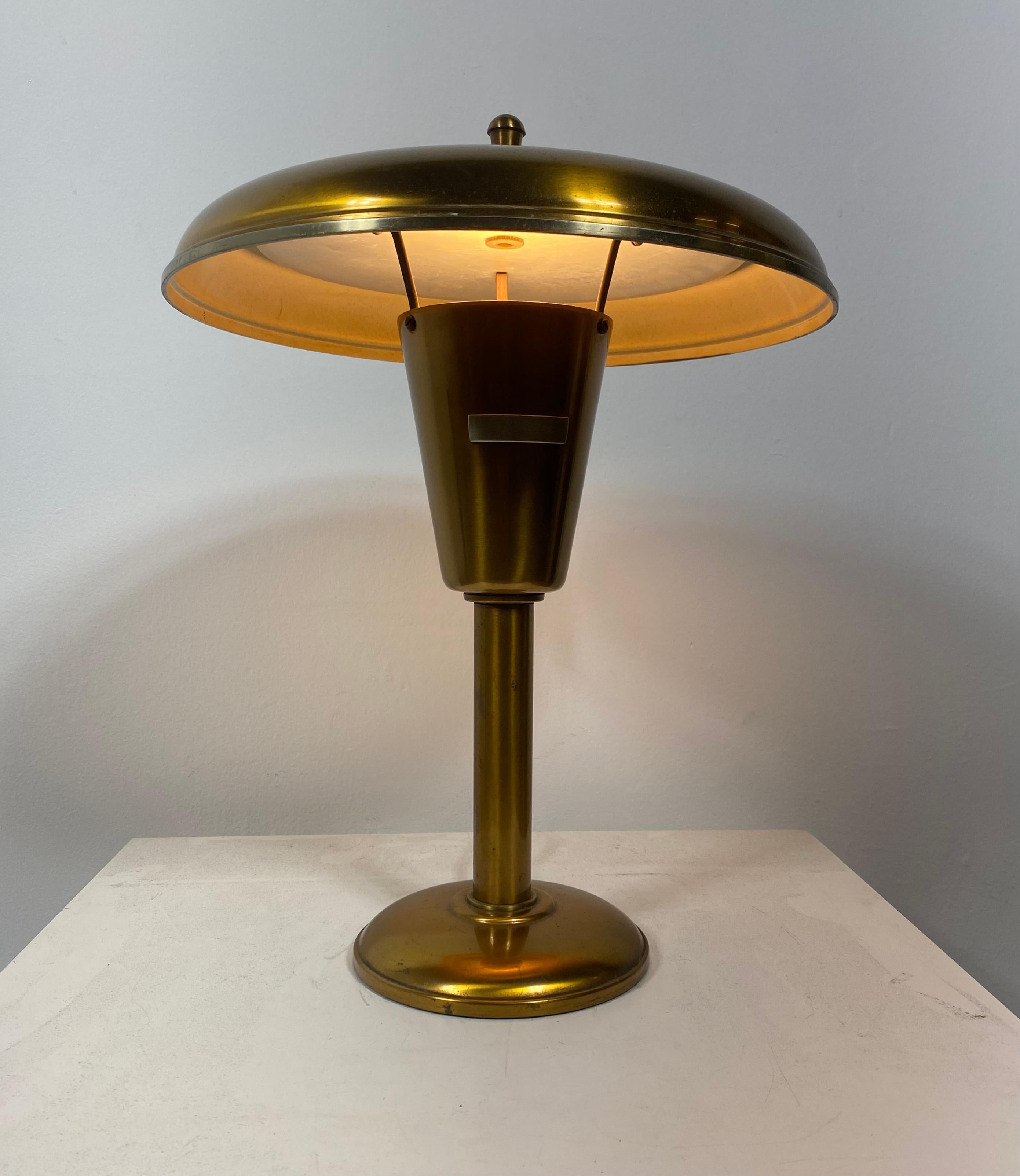 Classic American Art Deco, Faries Desk / Task Lamp, circa 1930s For Sale 1