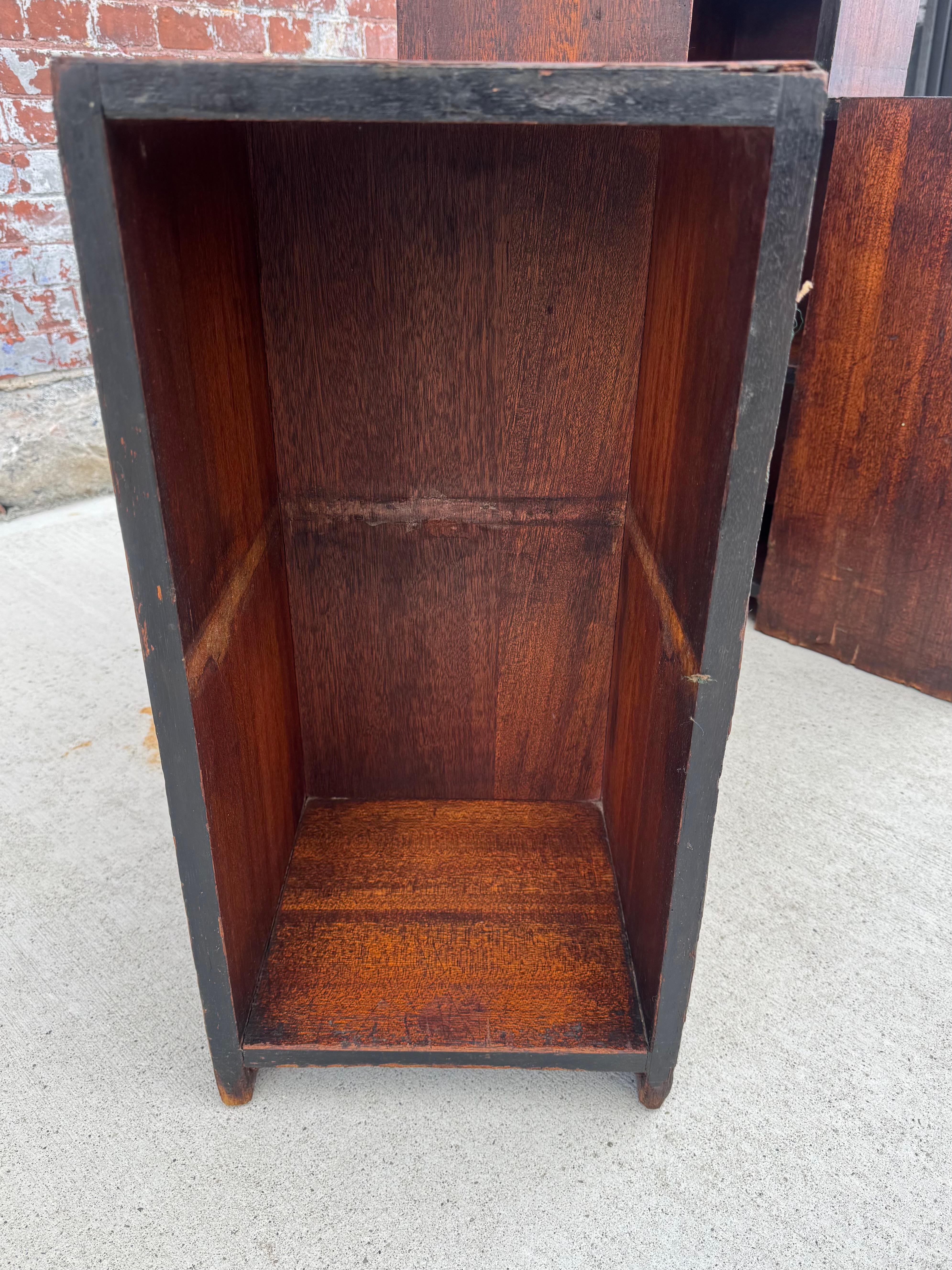 Tables de chevet classiques américaines Art déco style Paul Frankl en vente 5