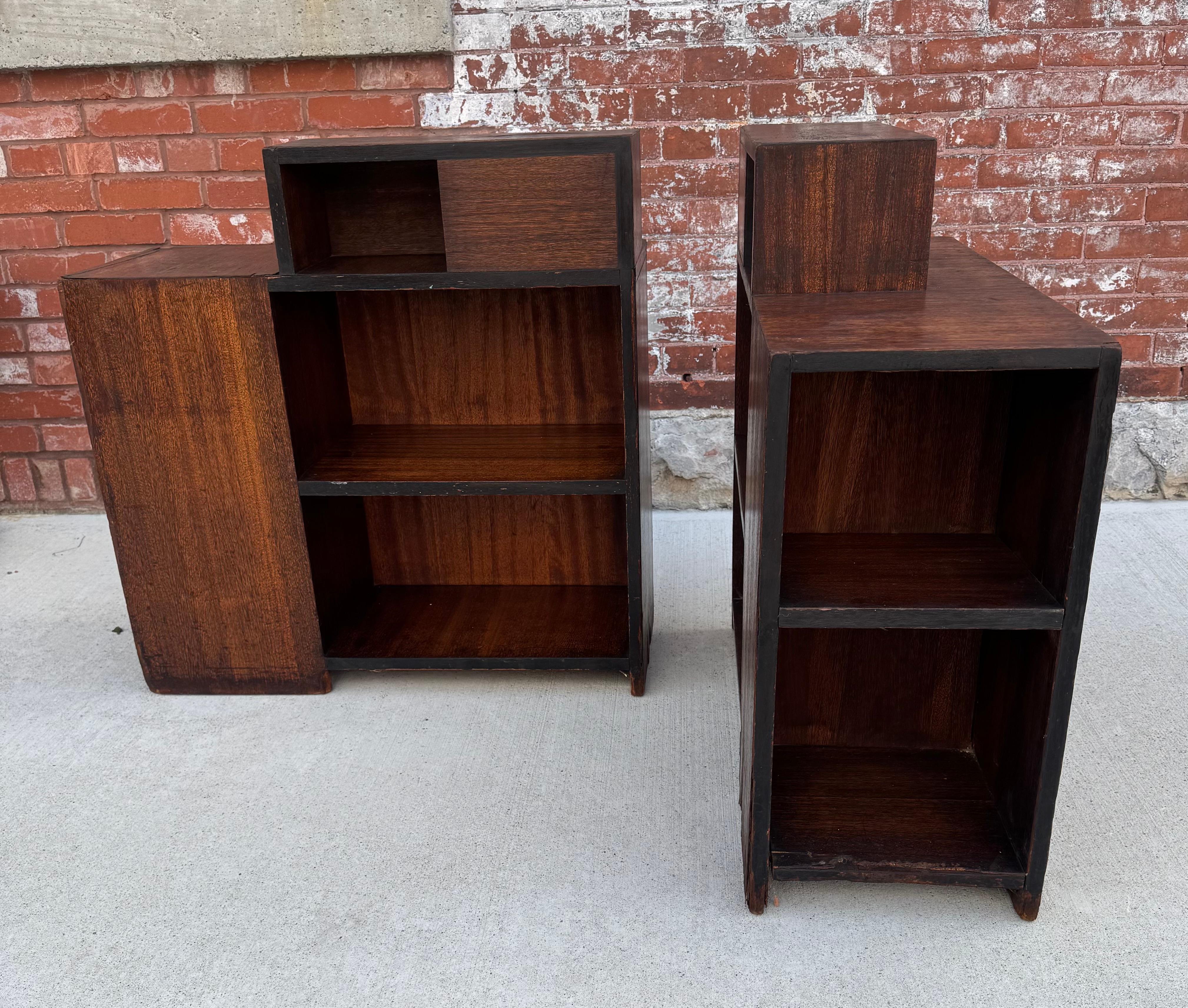 Tables de chevet classiques américaines Art déco style Paul Frankl Abîmé - En vente à Buffalo, NY