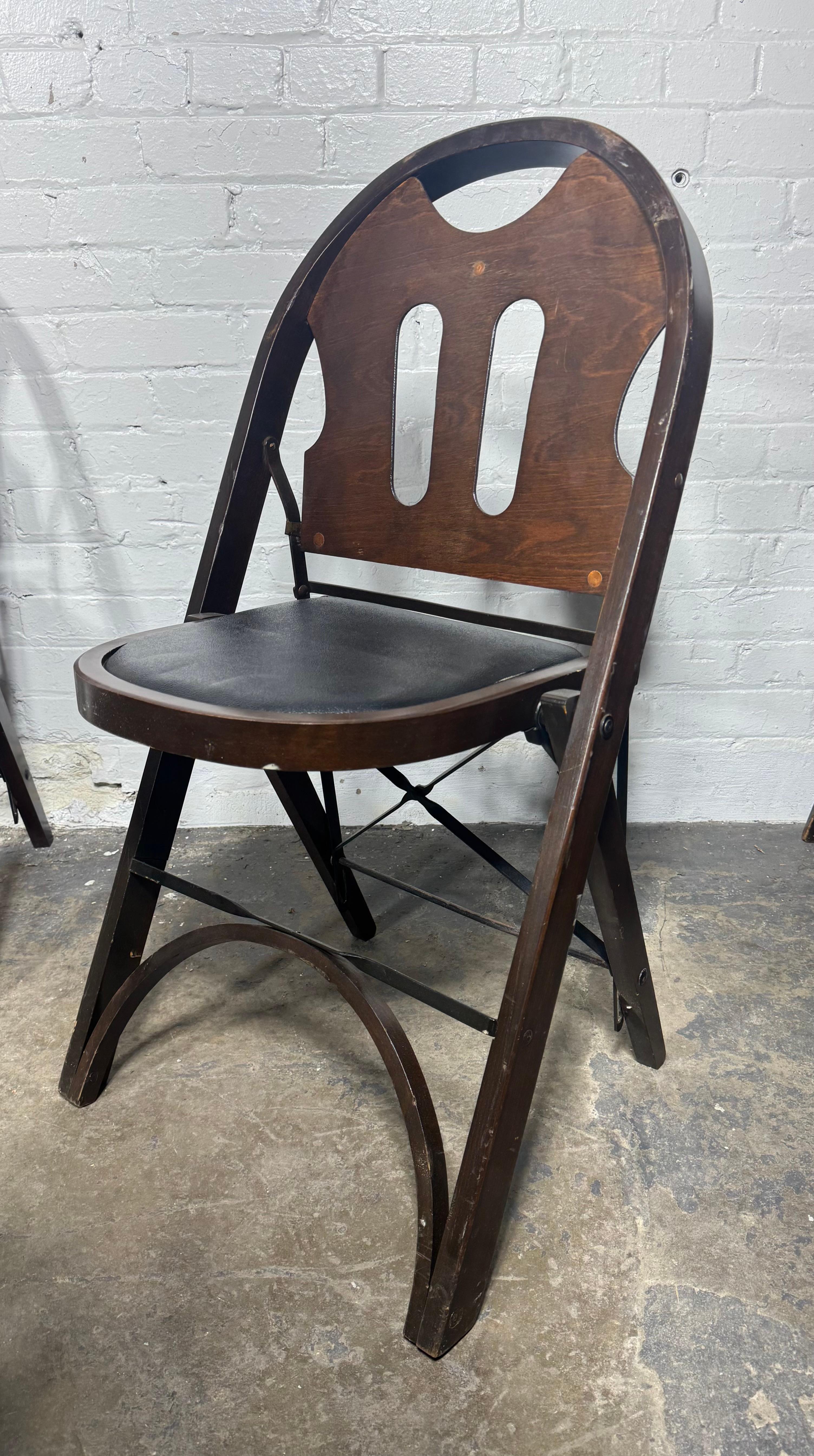 Classic American Bentwood and Iron Folding Chairs 1930s In Good Condition For Sale In Buffalo, NY