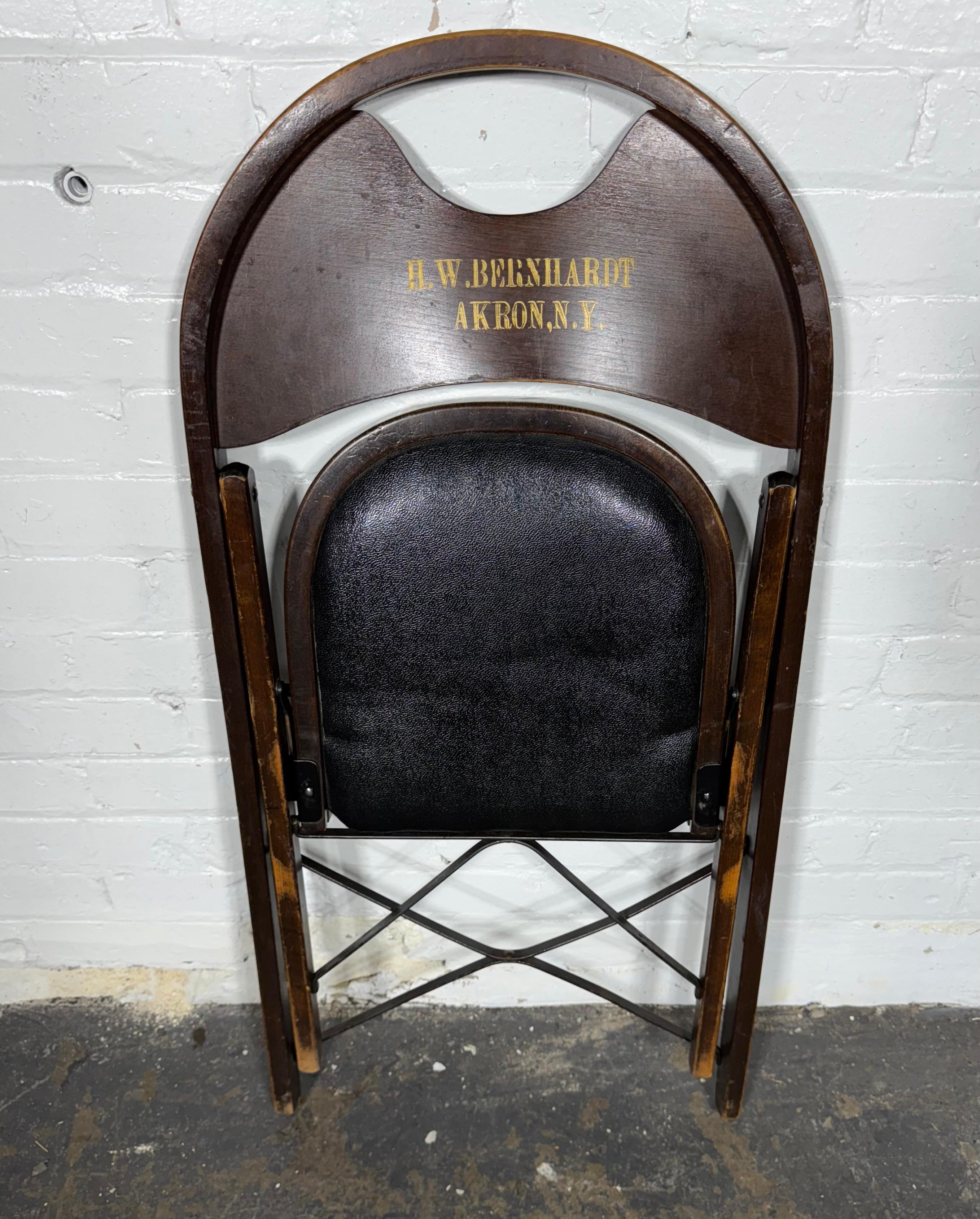 Classic American Bentwood and Iron Folding Chairs In Good Condition For Sale In Buffalo, NY