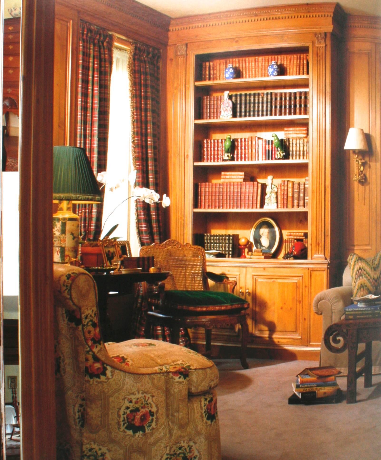 20ième siècle Décoration américaine classique par les maisons coloniales:: première édition
