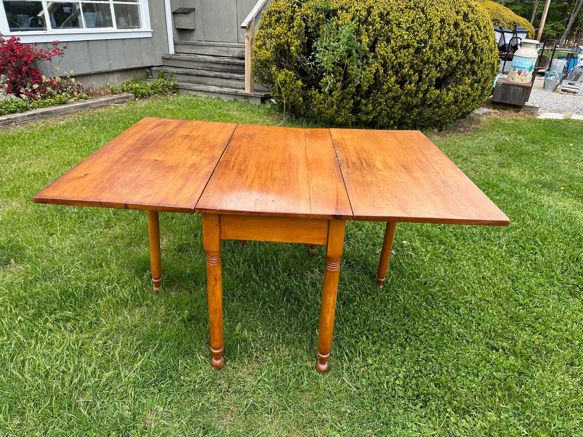 Classic American Drop Leaf Maple Pembroke Table For Sale 7