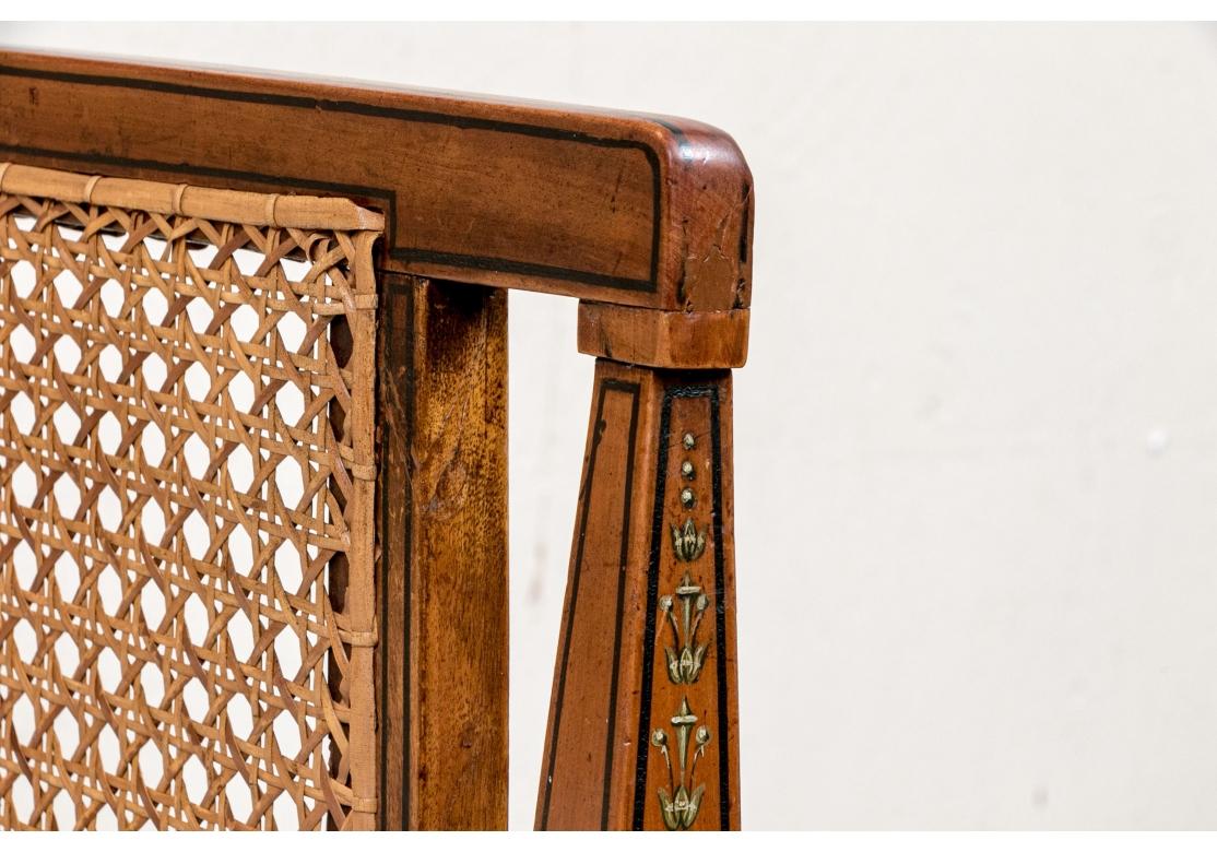 Clásico Y Elegante Sillón Estilo Adam Pintado Antiguo en venta 7