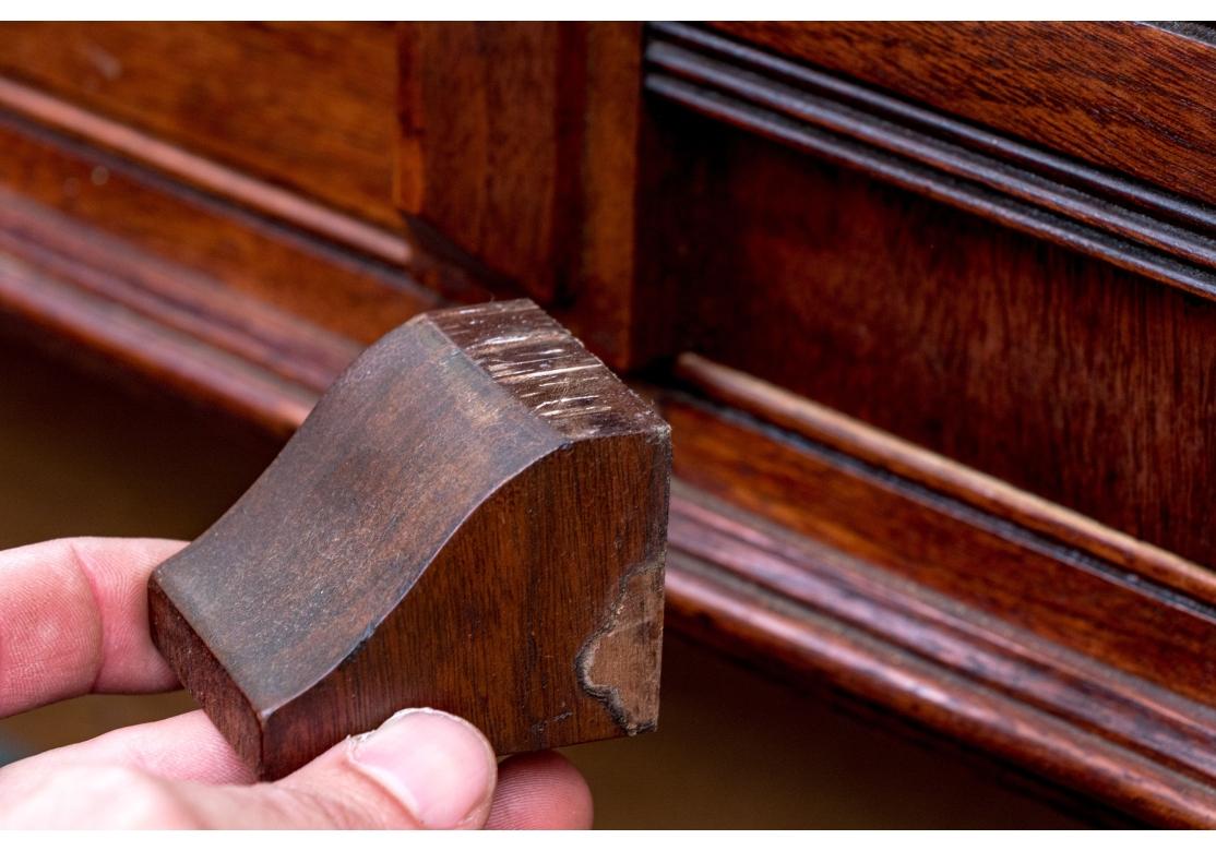 Klassisch Antique Eastlake Mirror Tür Armoire im Angebot 13