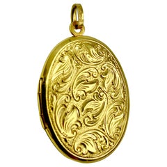 Klassische antike europäische 14K Gelbgold Scrolled Leaf Motif Medaillon:: um 1890