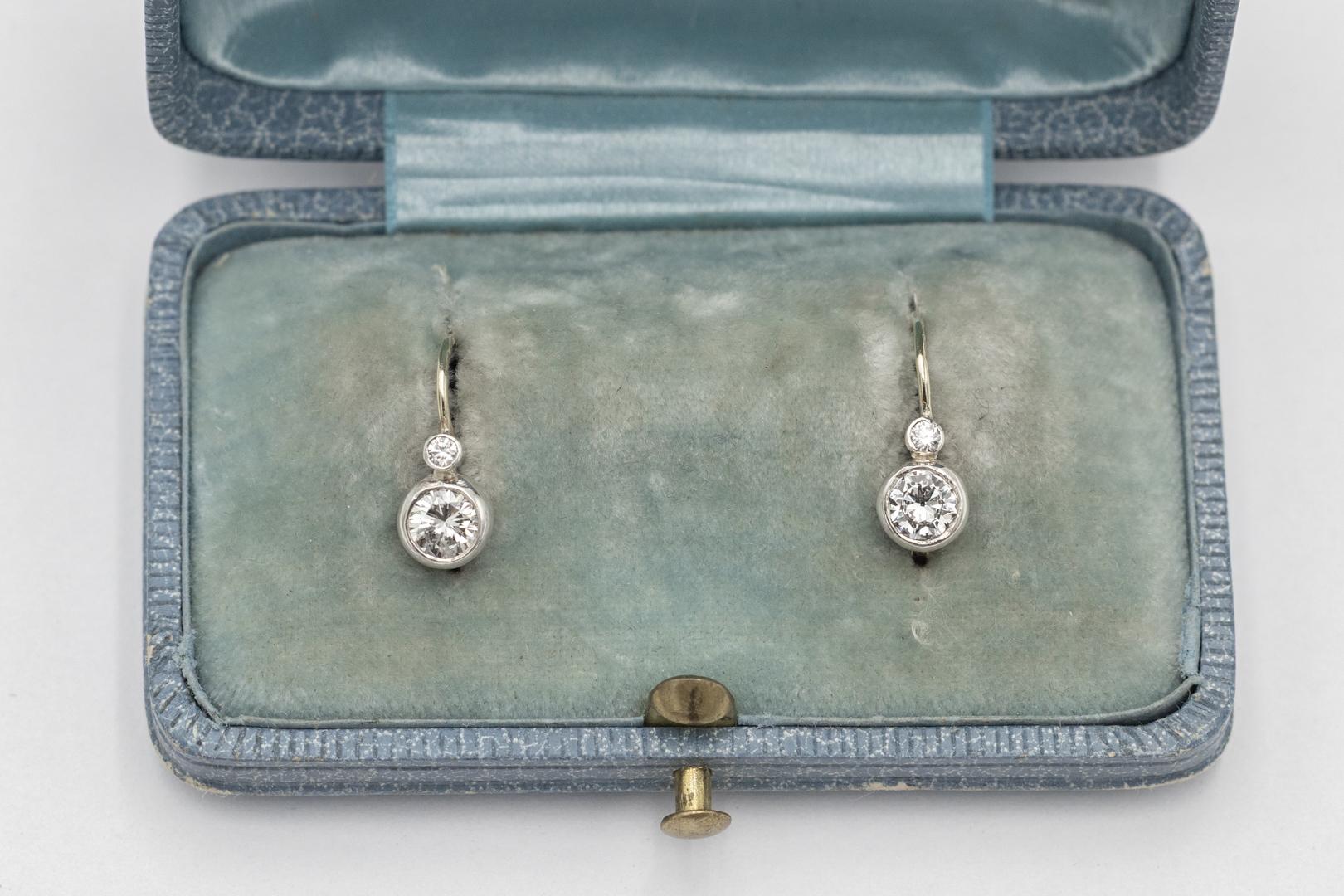 Klassische antike Ohrringe aus Gold und Silber mit 0,67ct Diamanten, Österreich Wien. (Alteuropäischer Schliff) im Angebot