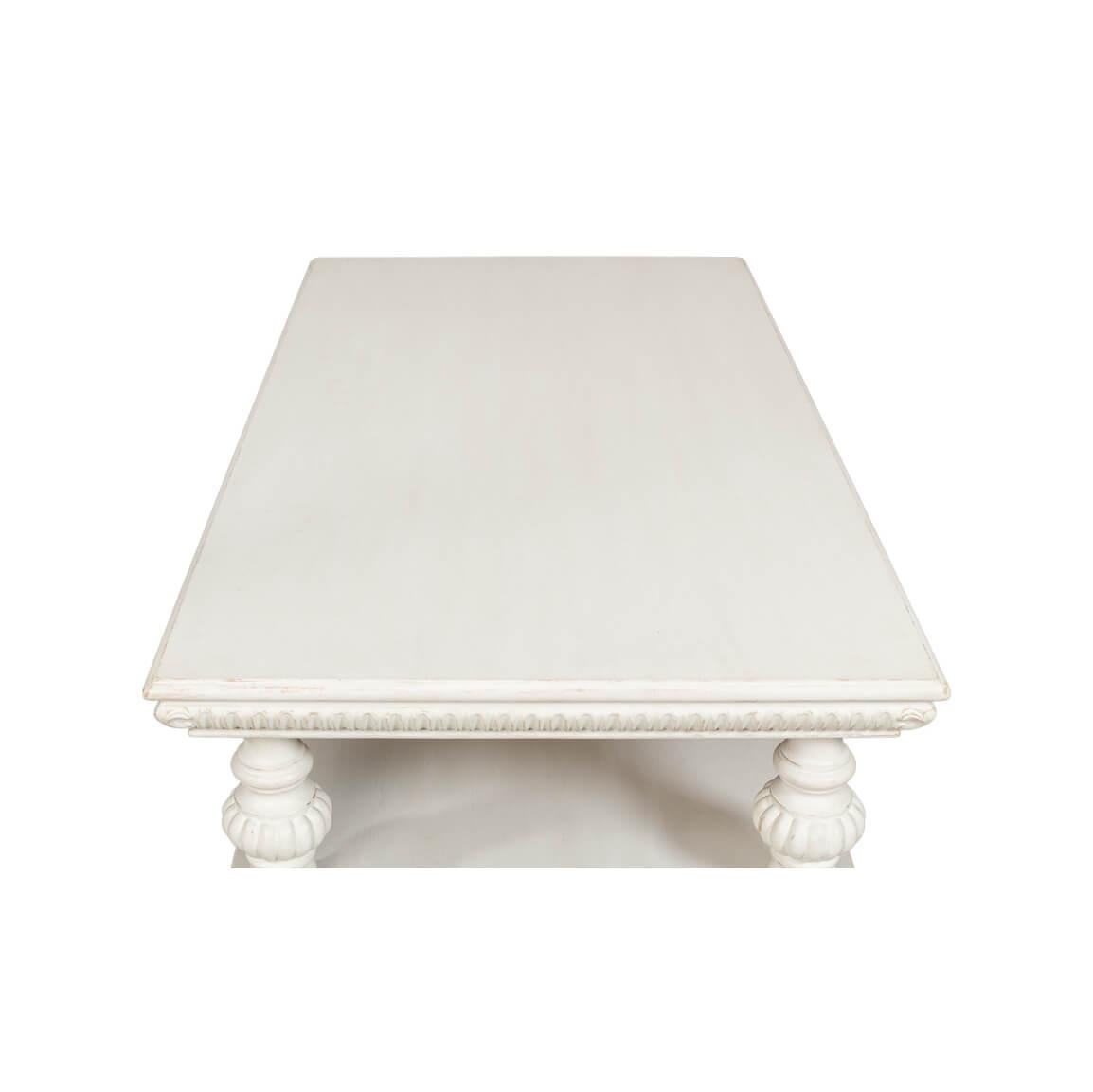 Classic Antique White Coffee table For Sale 1