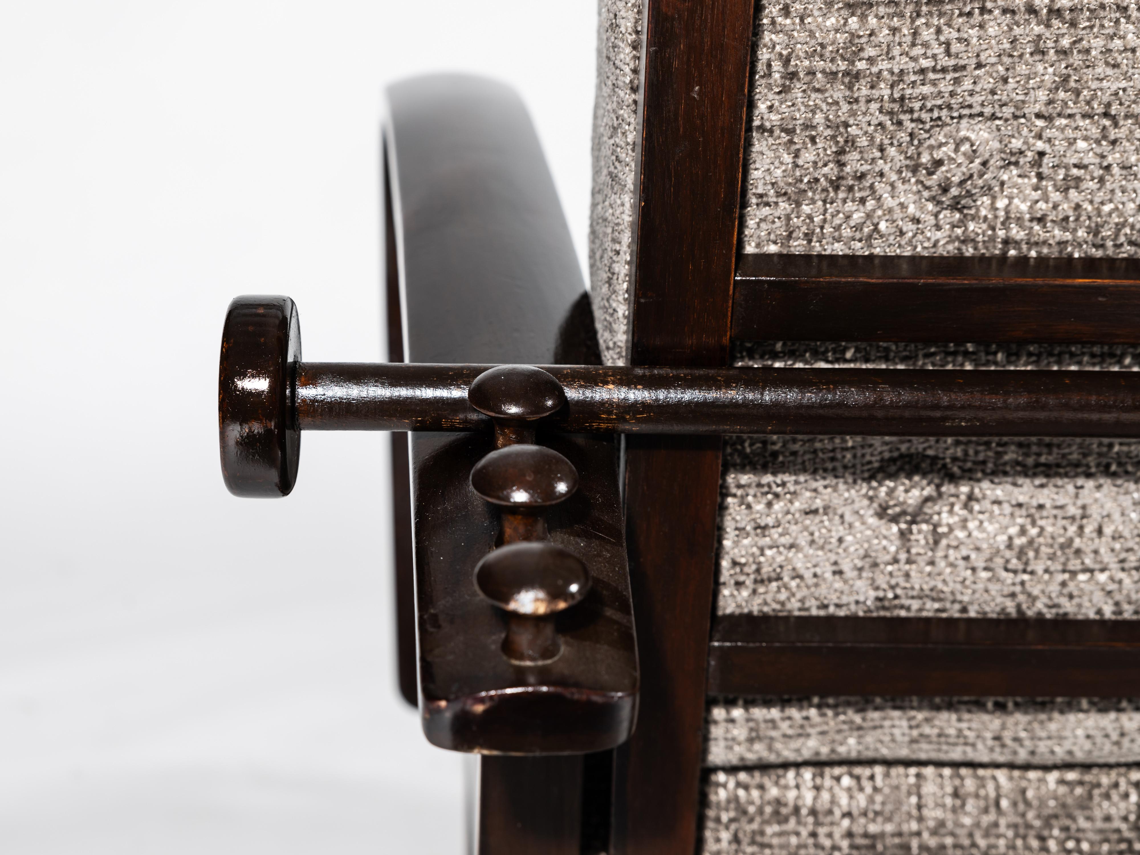 Sillón clásico, llamado canadiense, Art Decó años 20, checo en venta 3