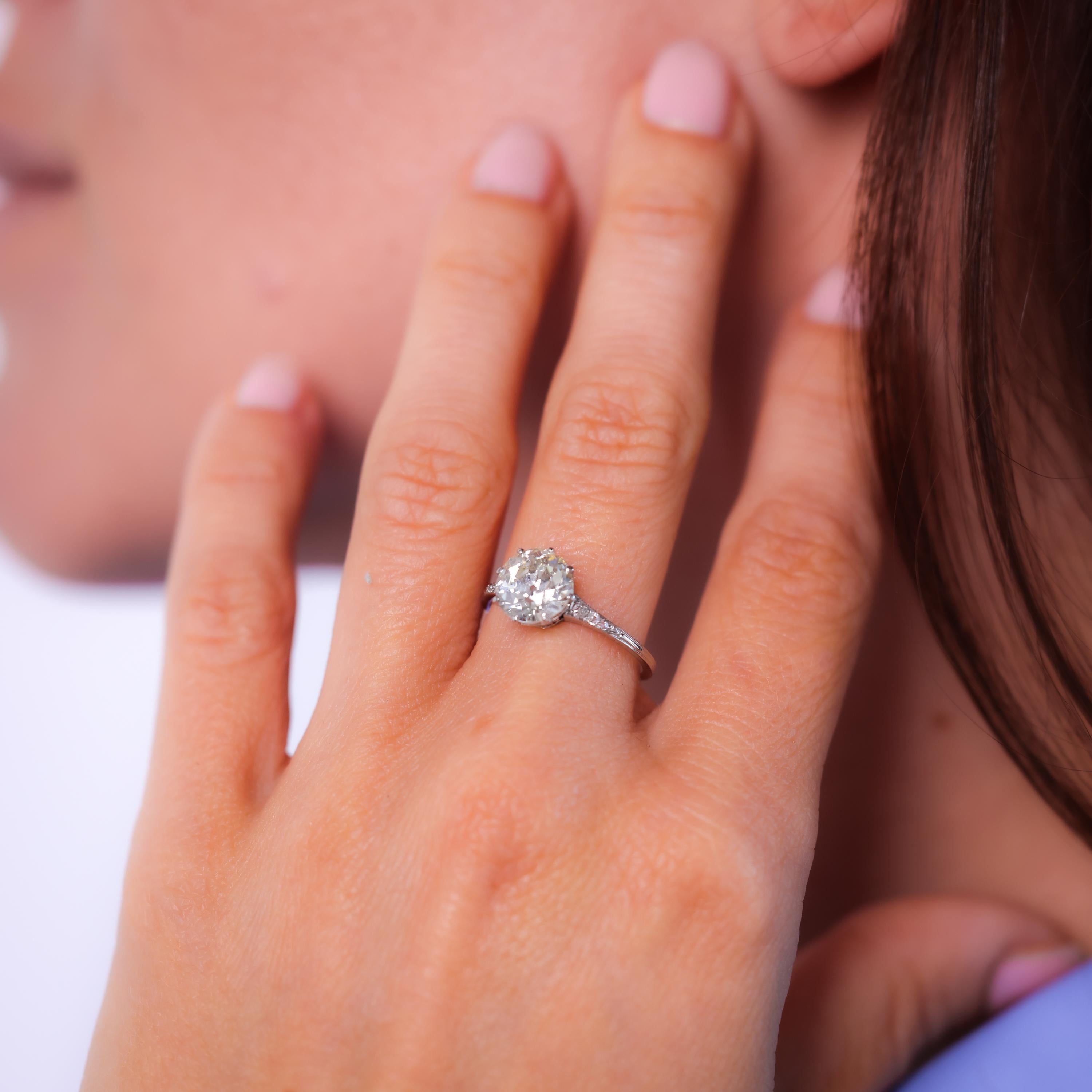 Classic Art Deco GIA 2.10 carat old European diamond platinum engagement ring In Excellent Condition In Beverly Hills, CA