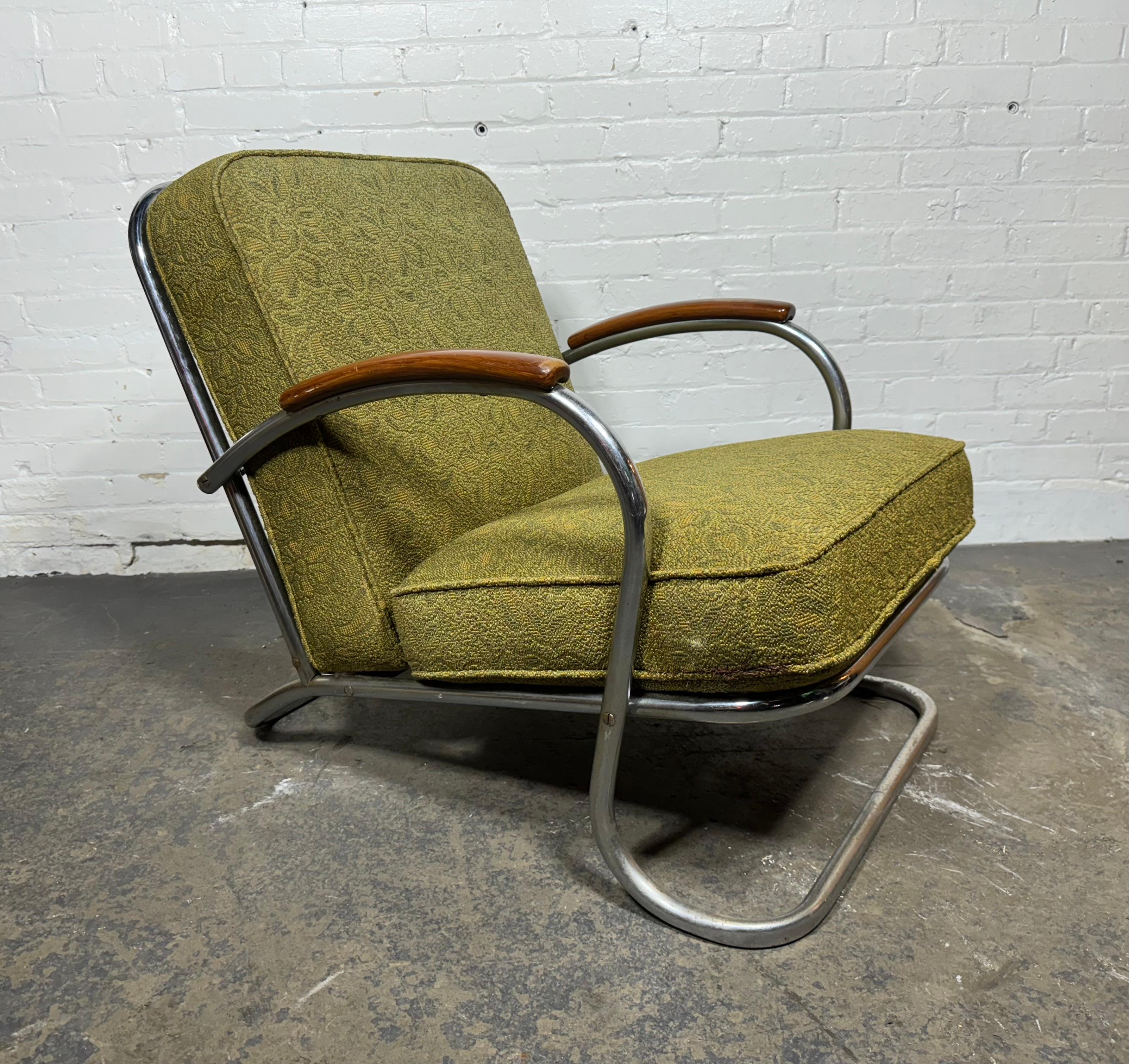 Mid-20th Century Classic Art Deco / Machine Age Tubular Chrome Lounge Chair by  Kem Weber