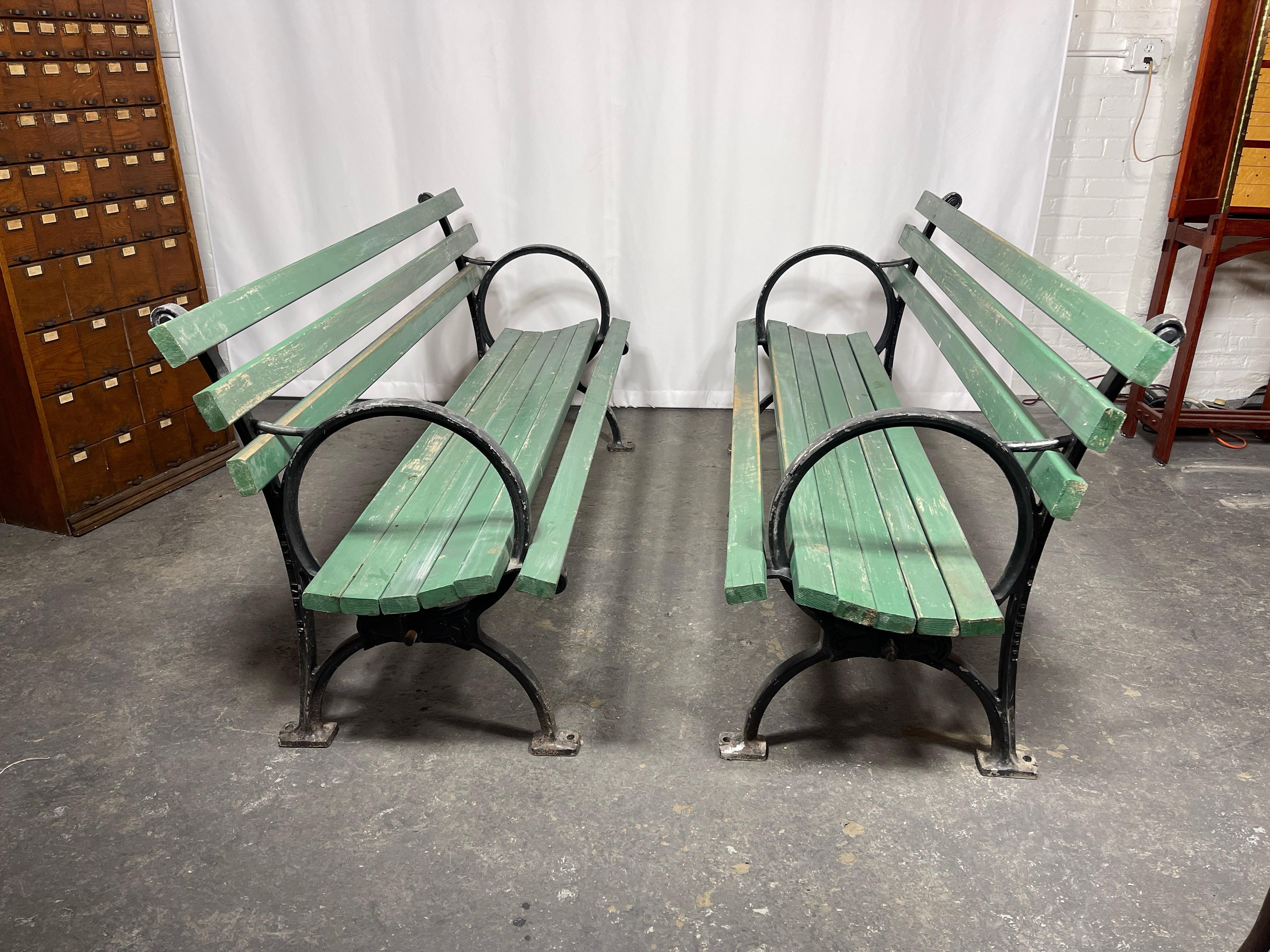 Classic Art Deco Style Garden Bench, 1939 Worlds Fair / Centrial Park / N.Y.C. In Good Condition In Buffalo, NY