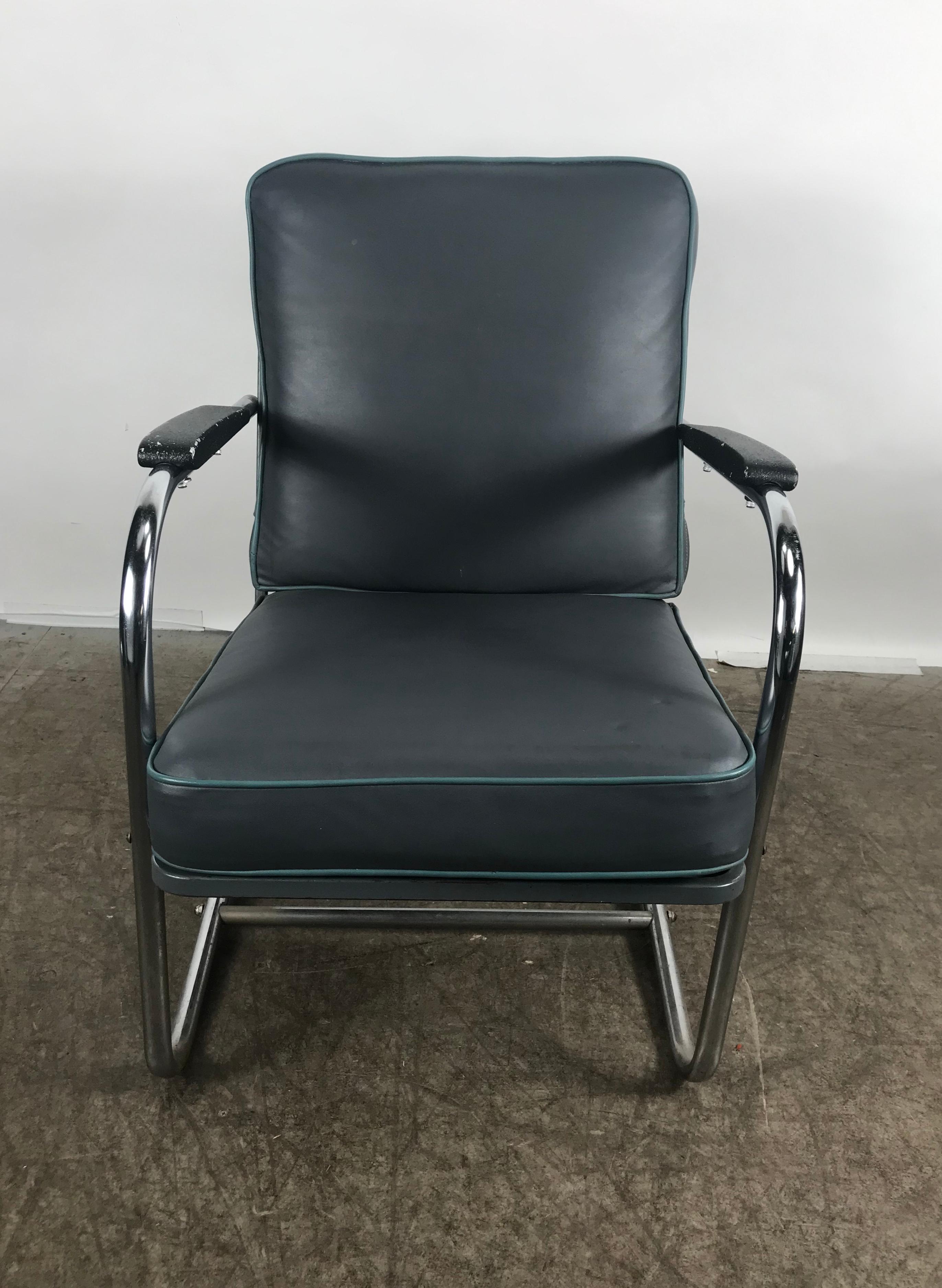 Art déco Art Déco classique, chaise longue tubulaire chromée Bauhaus en vente