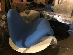 Classic Artifort Blue Tongue by Pierre Paulin