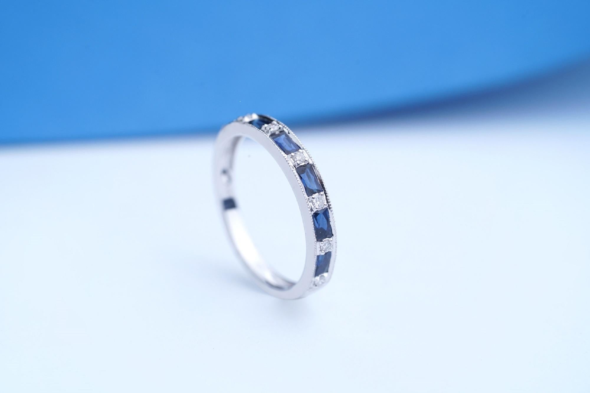Art Deco Classic Baguette-Cut Blue Sapphire with Round-Cut Diamond 14k White Gold Ring For Sale