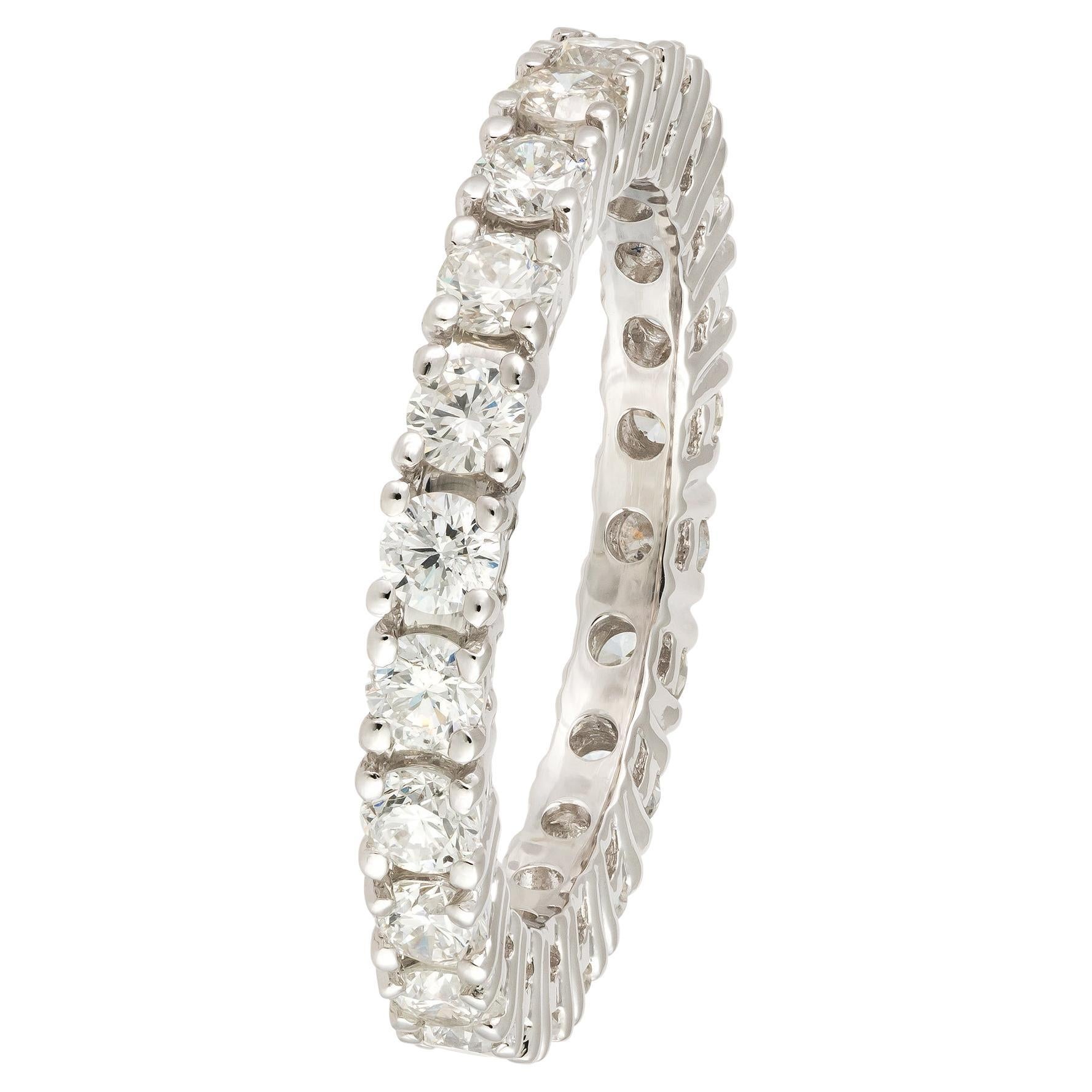 Classic Band White 18K Gold White Diamond Ring for Her