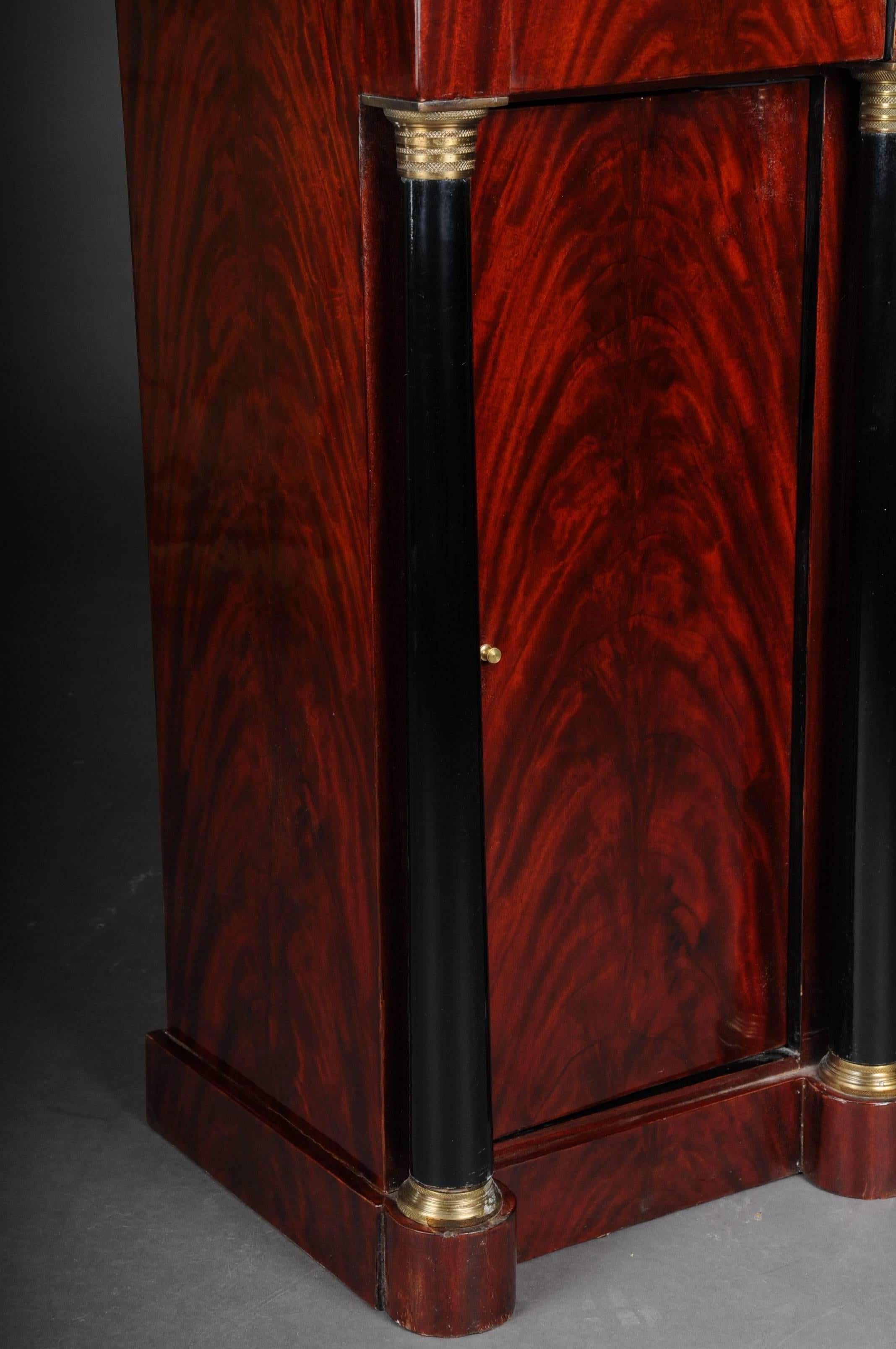 Mesilla de noche Classic, Mesilla auxiliar de Biedermeier, Caoba, Derecha en Bueno estado para la venta en Berlin, DE