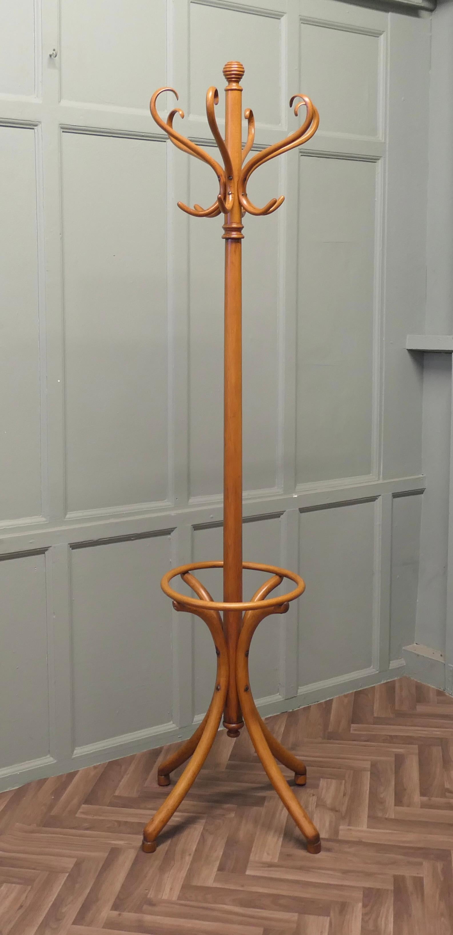 Mid-20th Century Classic Bentwood Coat and Hat Hall Stand  This is a very attractive piece For Sale