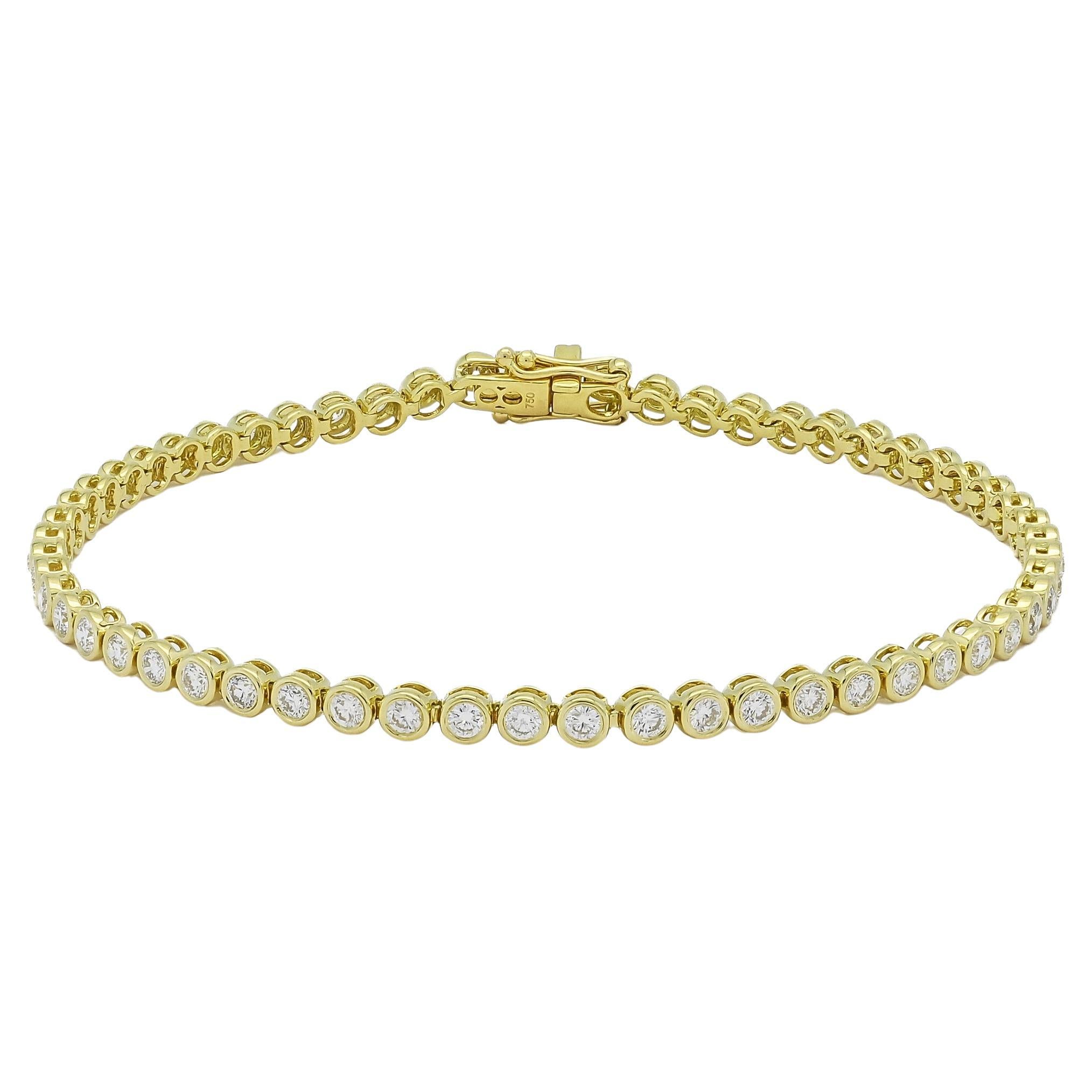 Natural Diamond  2.00 Carat  18k Yellow Gold Tennis Bracelet For Sale