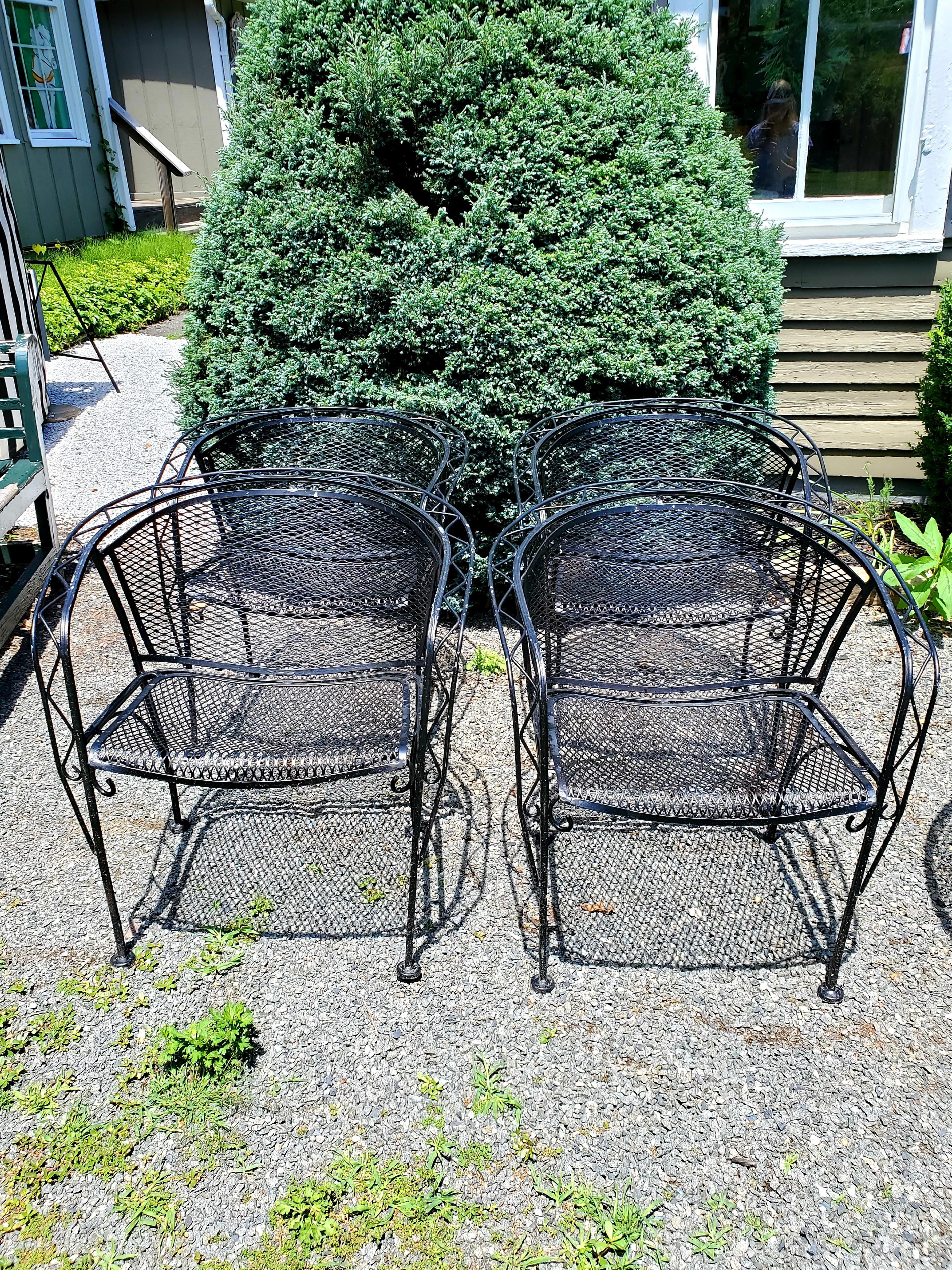 Classic Black Iron Mid-Century Modern Outdoor Dining Table and Chairs 3