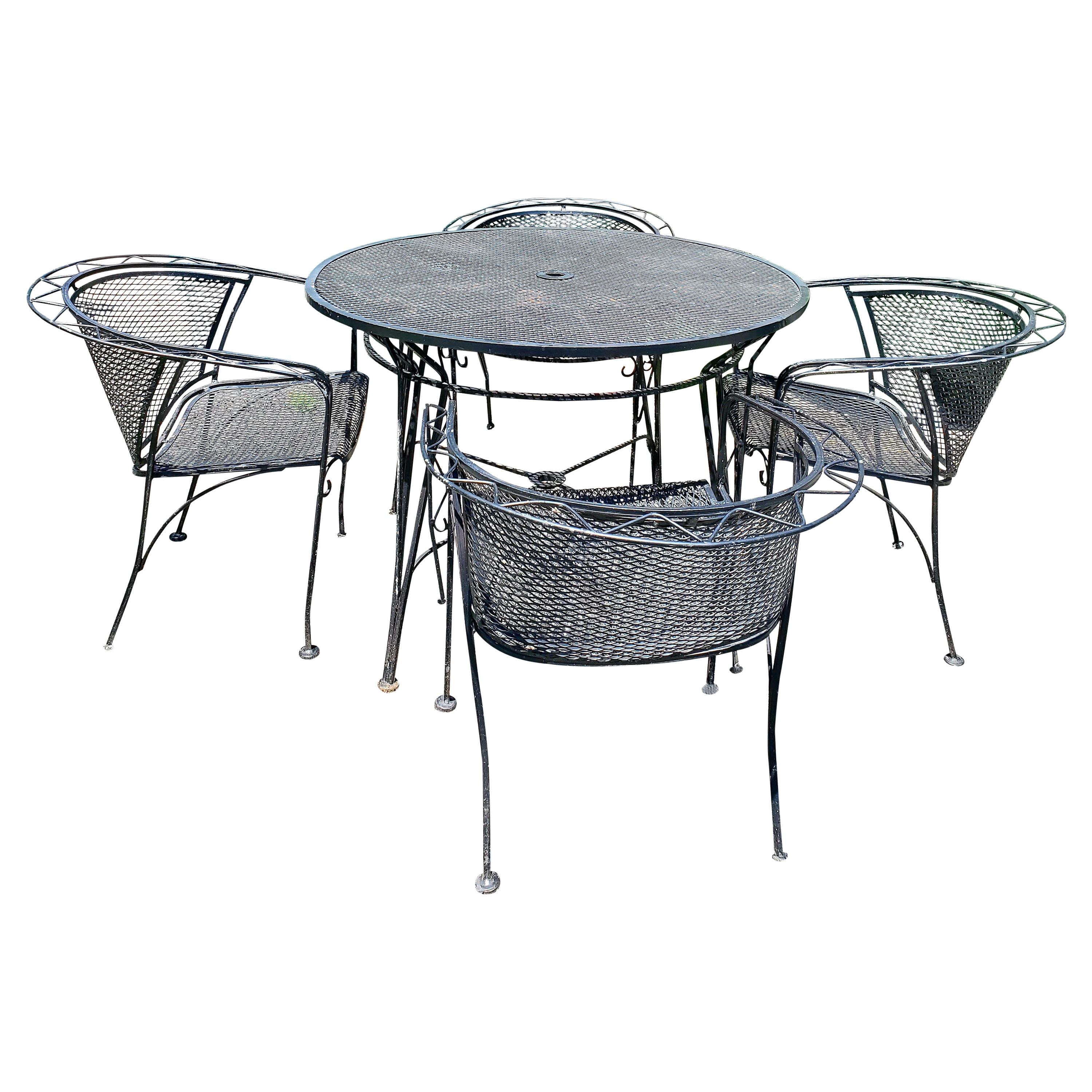 Classic Black Iron Mid-Century Modern Outdoor Dining Table and Chairs