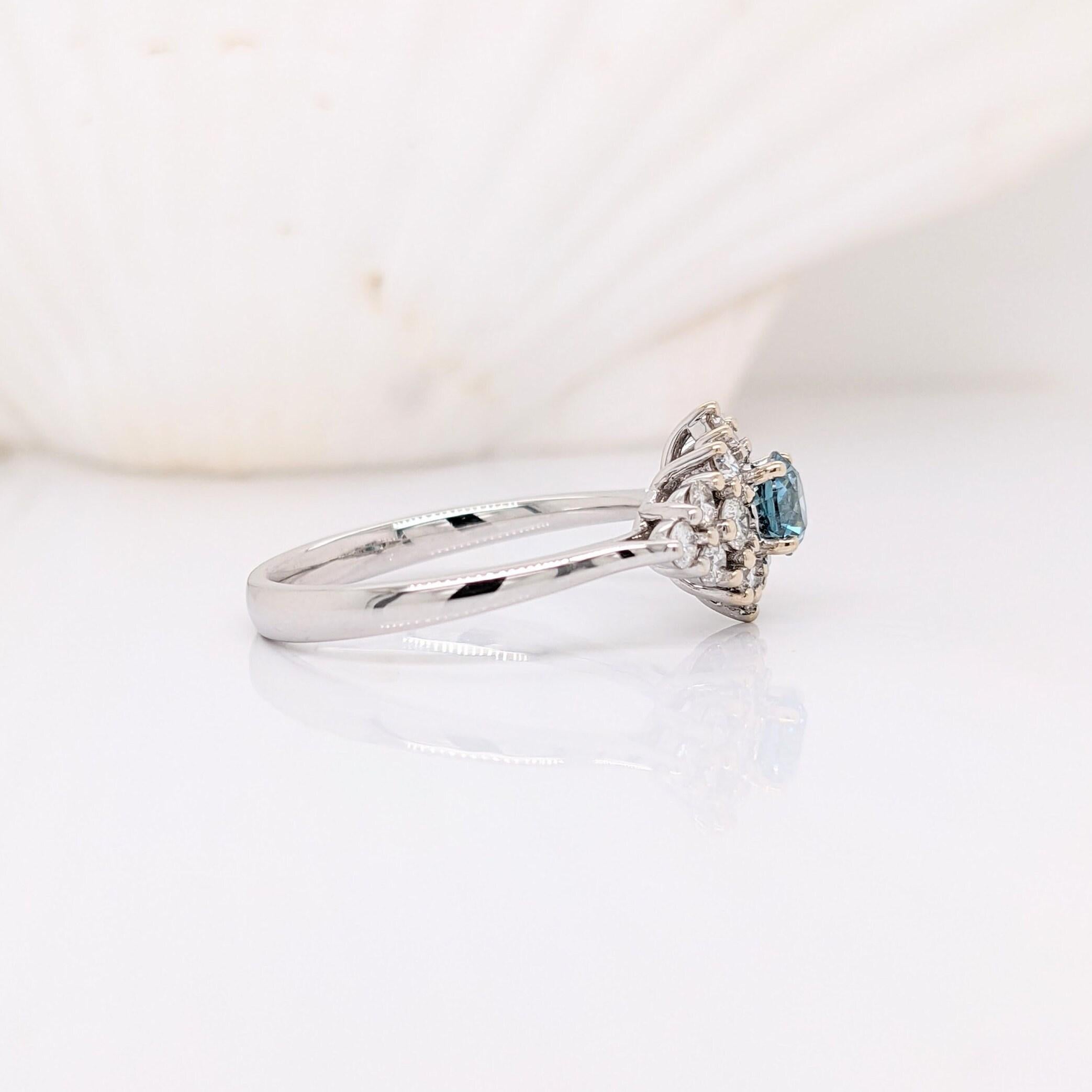 Classic Blue Diamond Ring w Earth Mined Diamonds in Solid 14k Gold Round 4mm In New Condition For Sale In Columbus, OH
